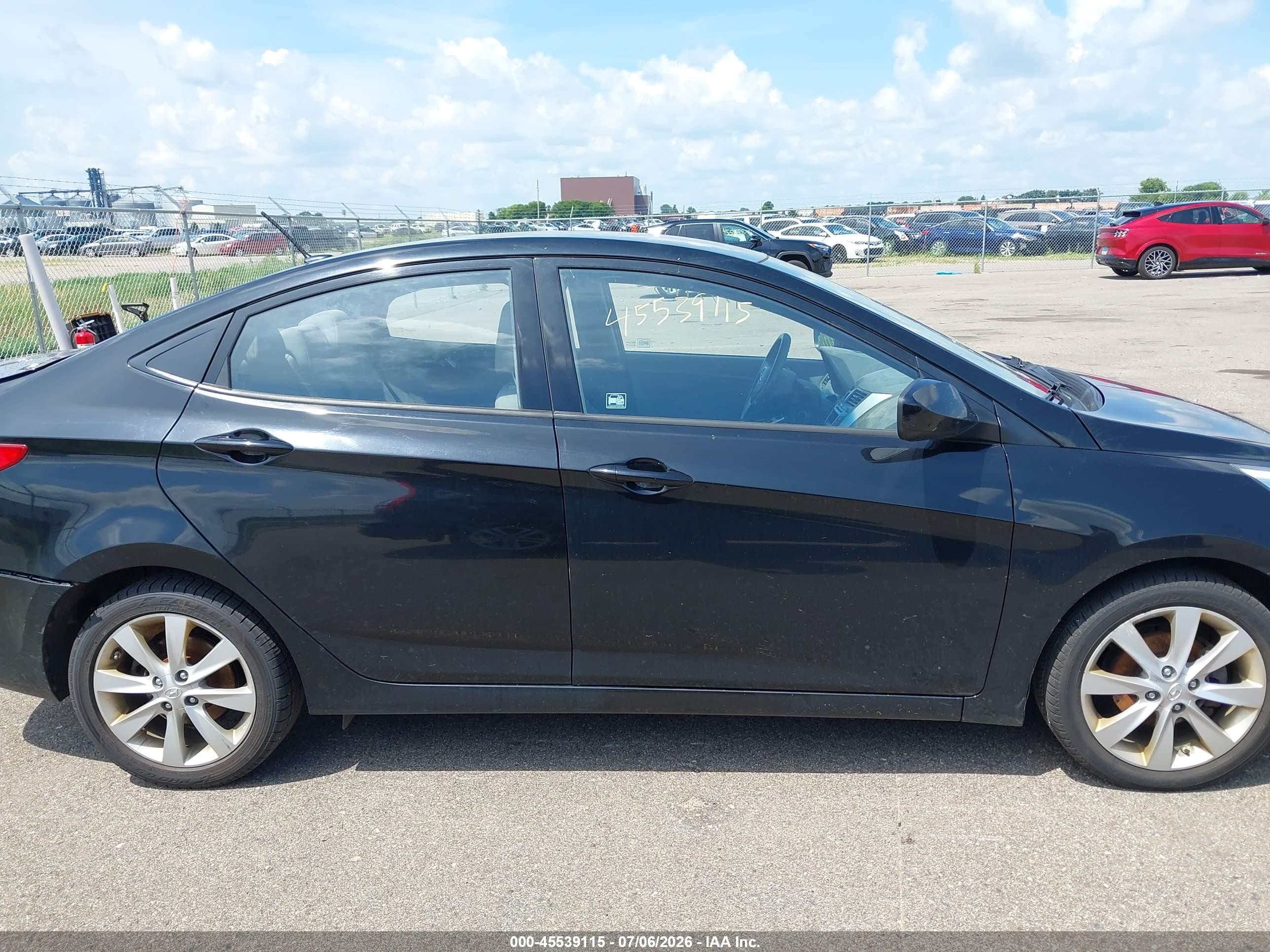 2014 Hyundai Accent Gls Black vin: KMHCU4AE1EU603182