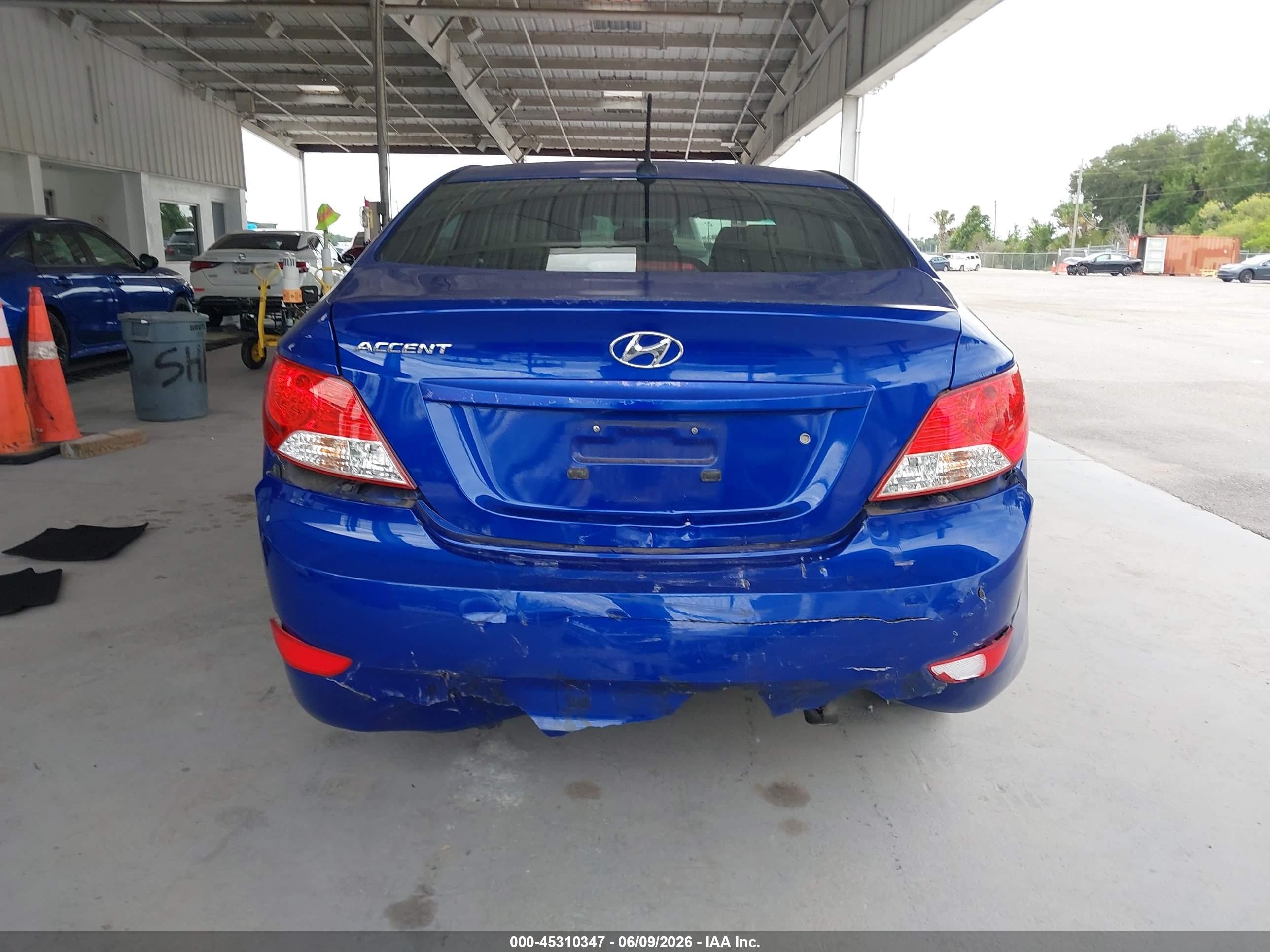 2014 Hyundai Accent Gls Синий vin: KMHCU4AE1EU612027
