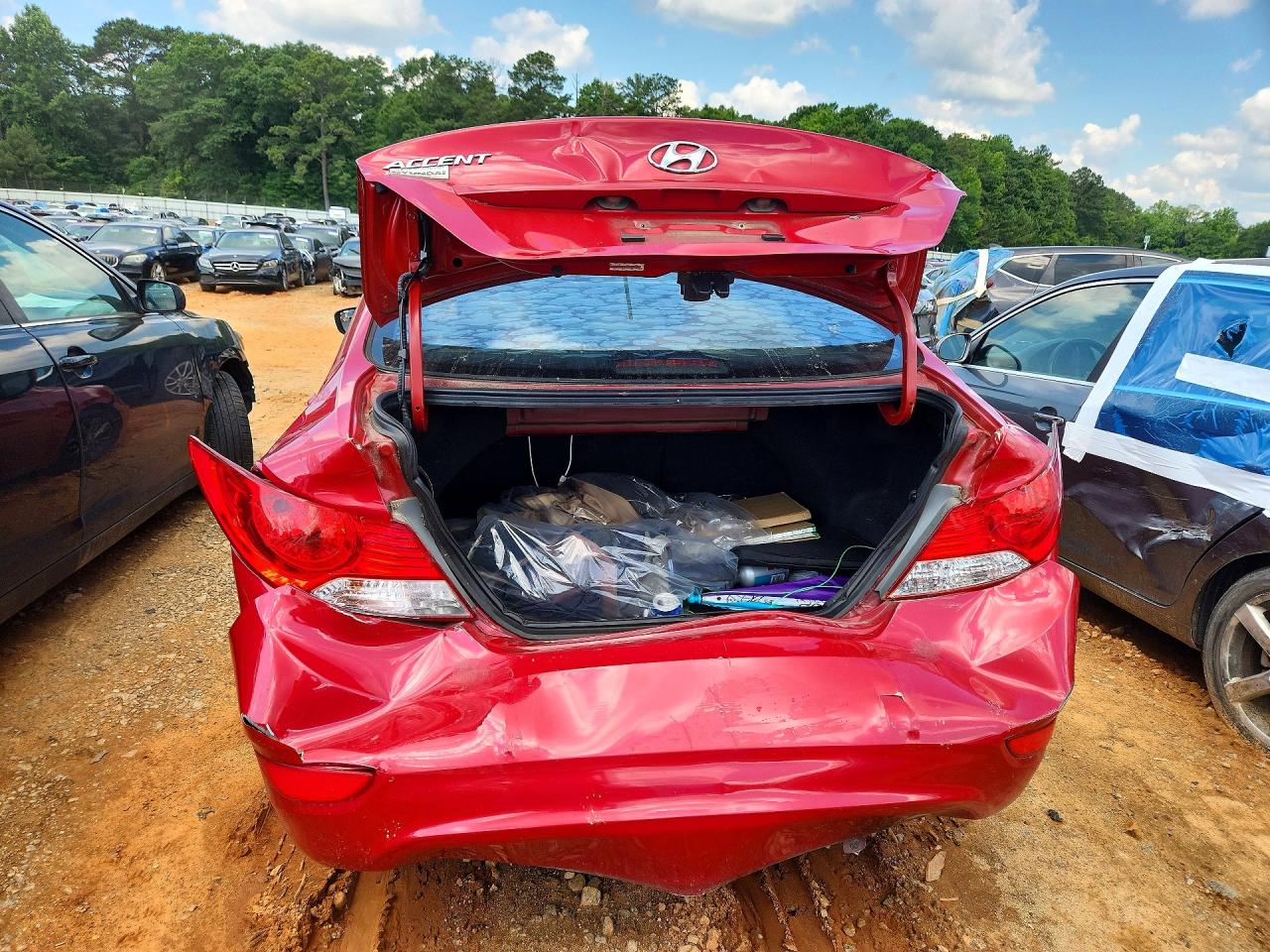 2014 Hyundai Accent Gls Red vin: KMHCU4AE1EU739327