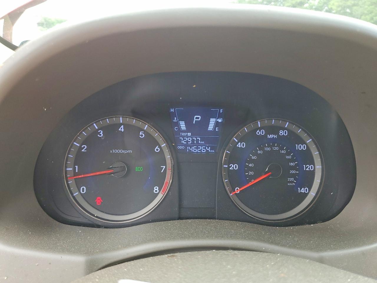 2014 Hyundai Accent Gls Red vin: KMHCU4AE1EU739327