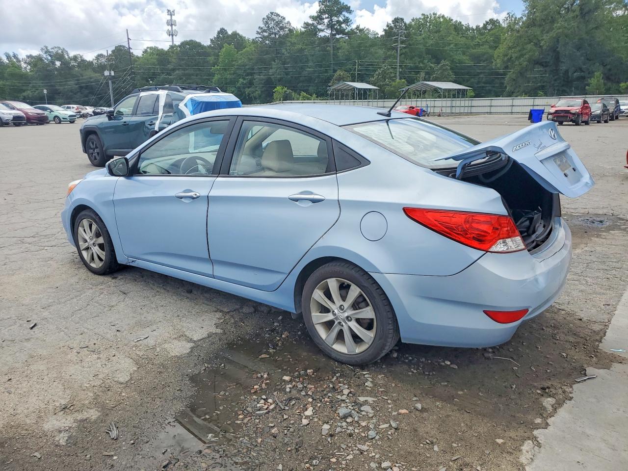 2014 Hyundai Accent Gls Blue vin: KMHCU4AE1EU754037