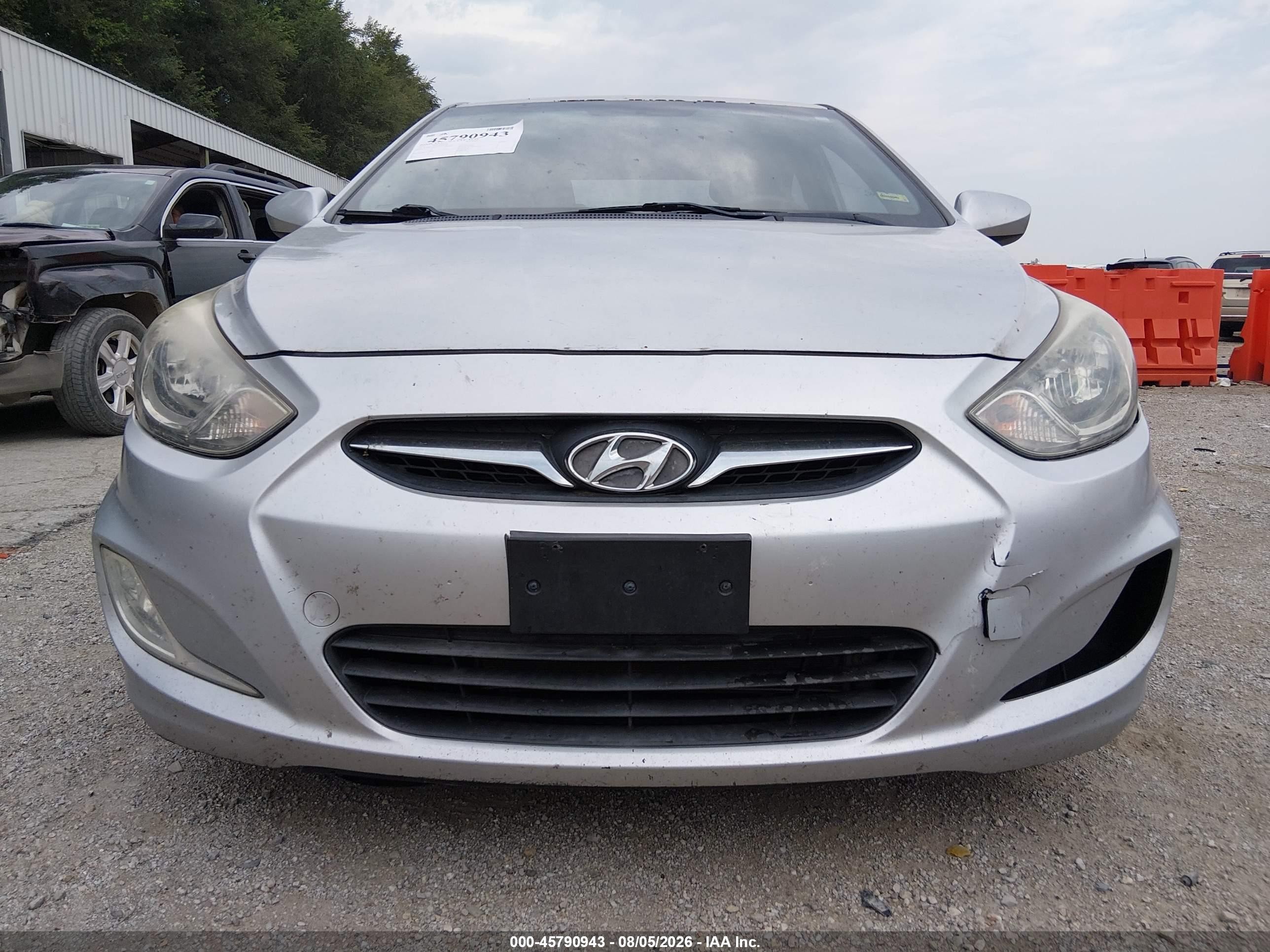 2012 Hyundai Accent Gls Silver vin: KMHCU4AE2CU078324