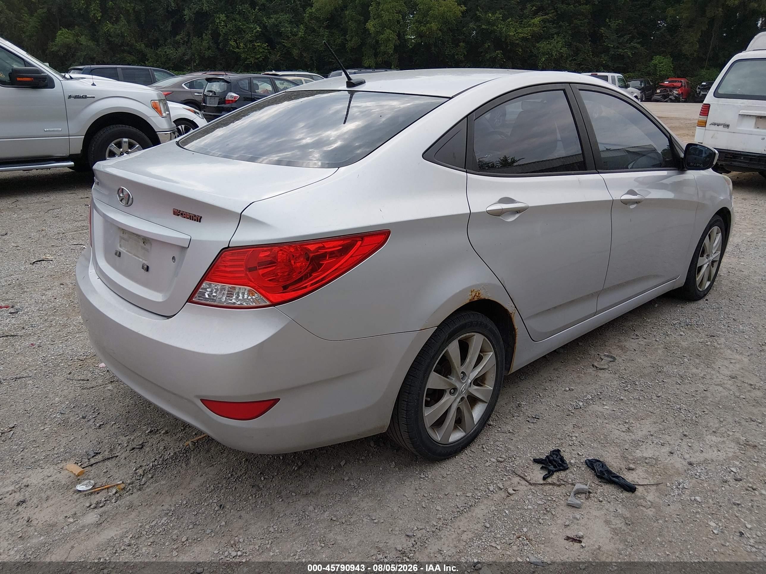 2012 Hyundai Accent Gls Silver vin: KMHCU4AE2CU078324
