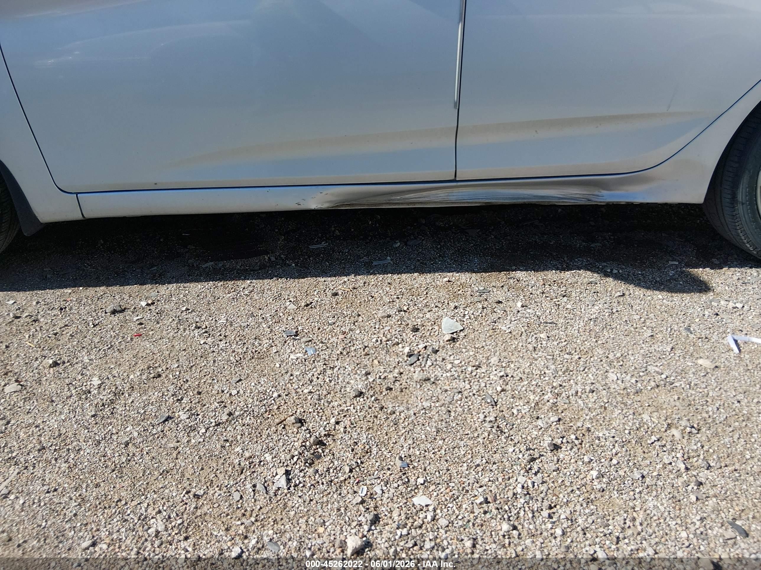 2012 Hyundai Accent Gls Silver vin: KMHCU4AE2CU137579