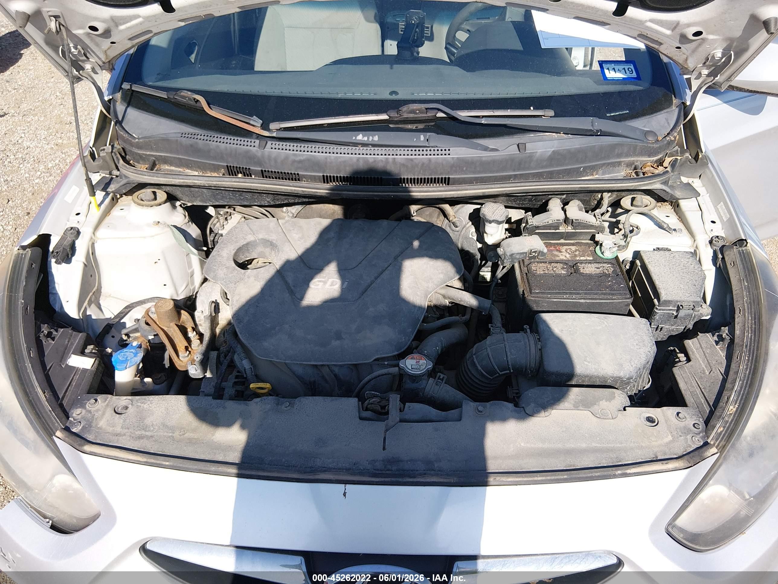 2012 Hyundai Accent Gls Silver vin: KMHCU4AE2CU137579