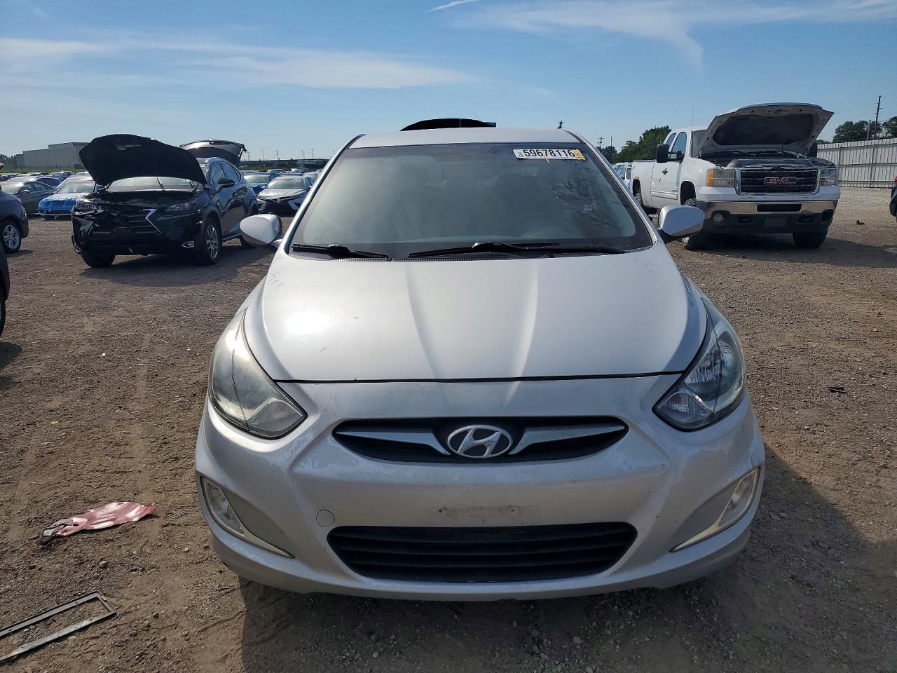 2012 Hyundai Accent Gls Silver vin: KMHCU4AE2CU180755