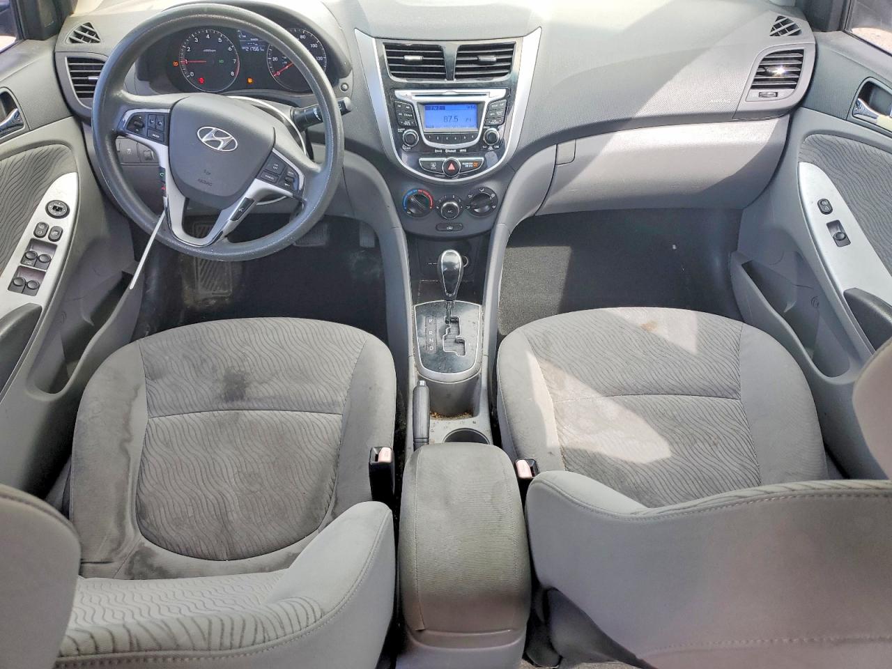 2012 Hyundai Accent Gls Silver vin: KMHCU4AE2CU180755