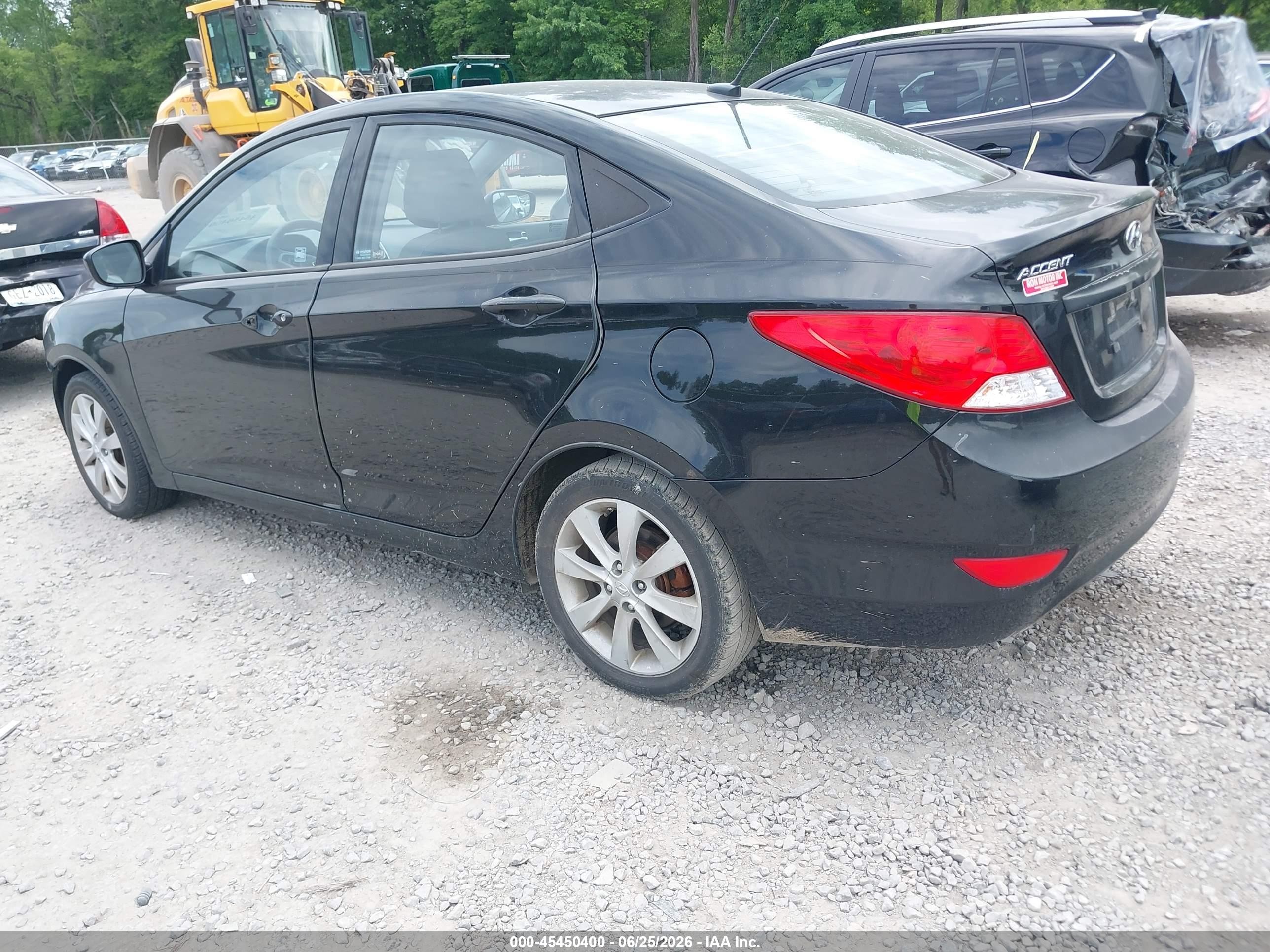 2013 Hyundai Accent Gls Black vin: KMHCU4AE2DU293820