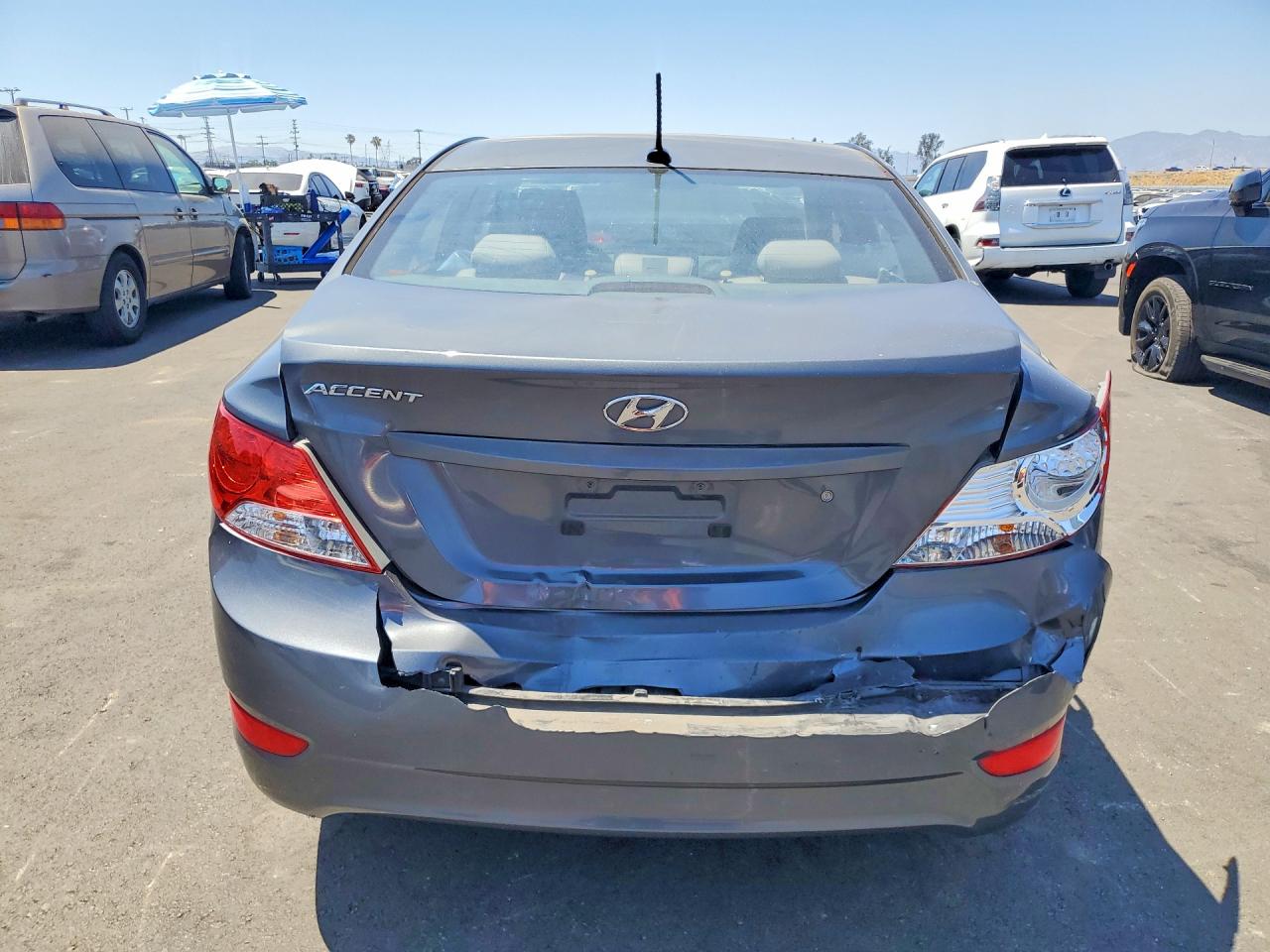 2013 Hyundai Accent Gls Gray vin: KMHCU4AE2DU316402