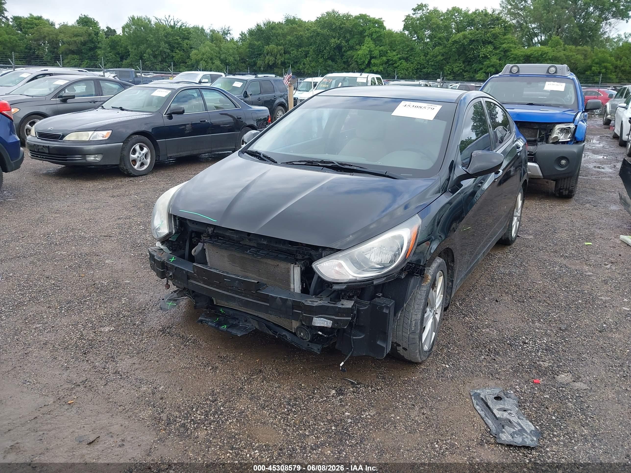 2013 Hyundai Accent Gls Black vin: KMHCU4AE2DU381444