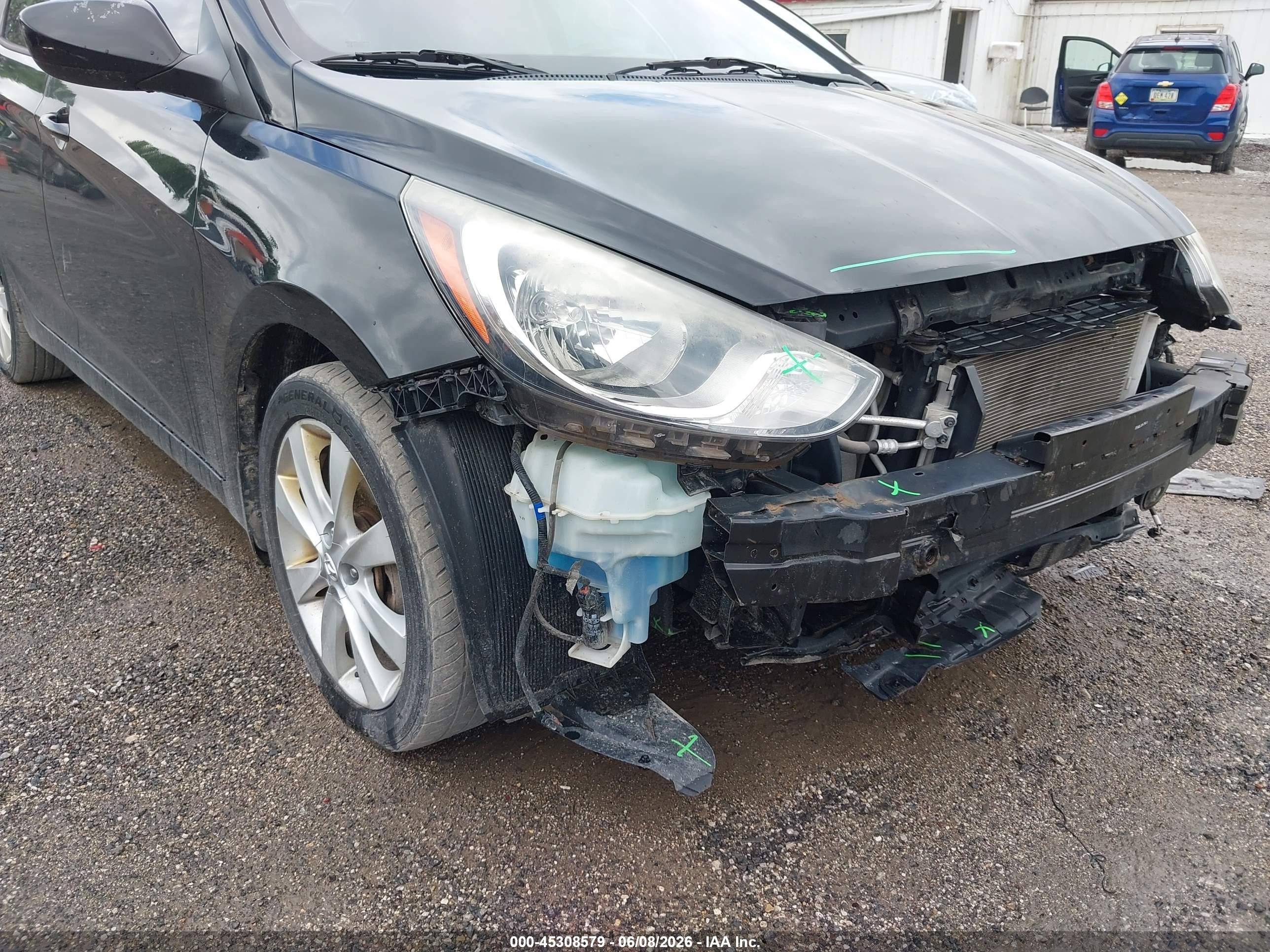 2013 Hyundai Accent Gls Black vin: KMHCU4AE2DU381444