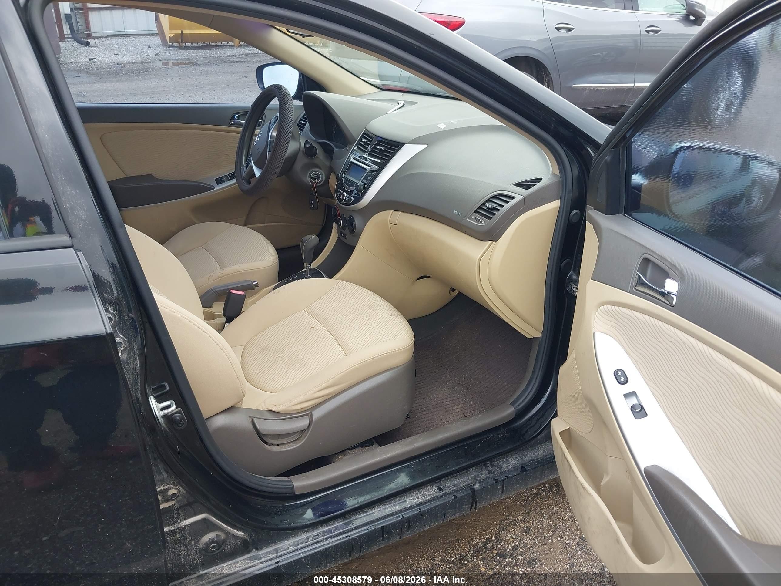 2013 Hyundai Accent Gls Black vin: KMHCU4AE2DU381444