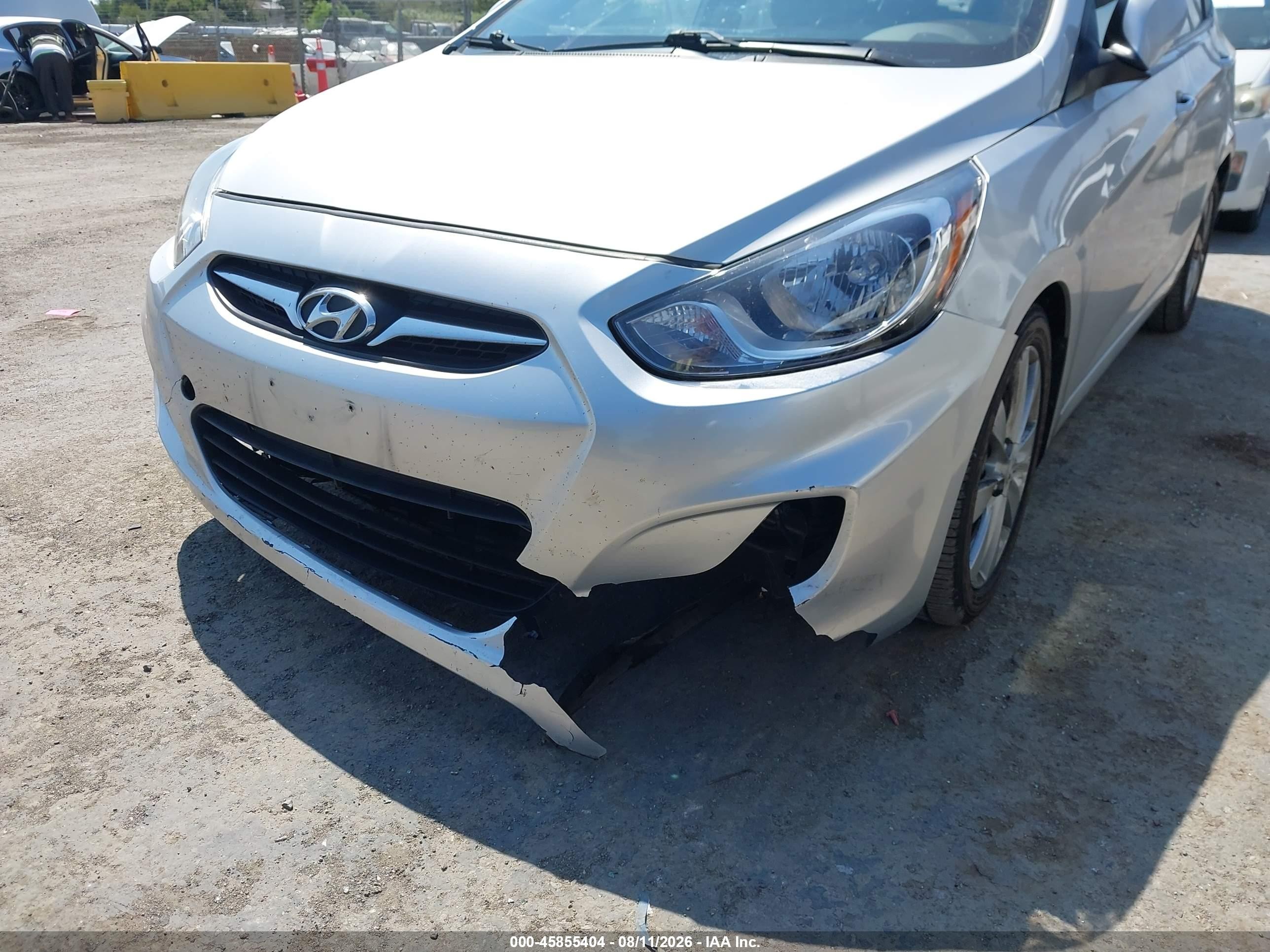 2013 Hyundai Accent Gls Gray vin: KMHCU4AE2DU443425
