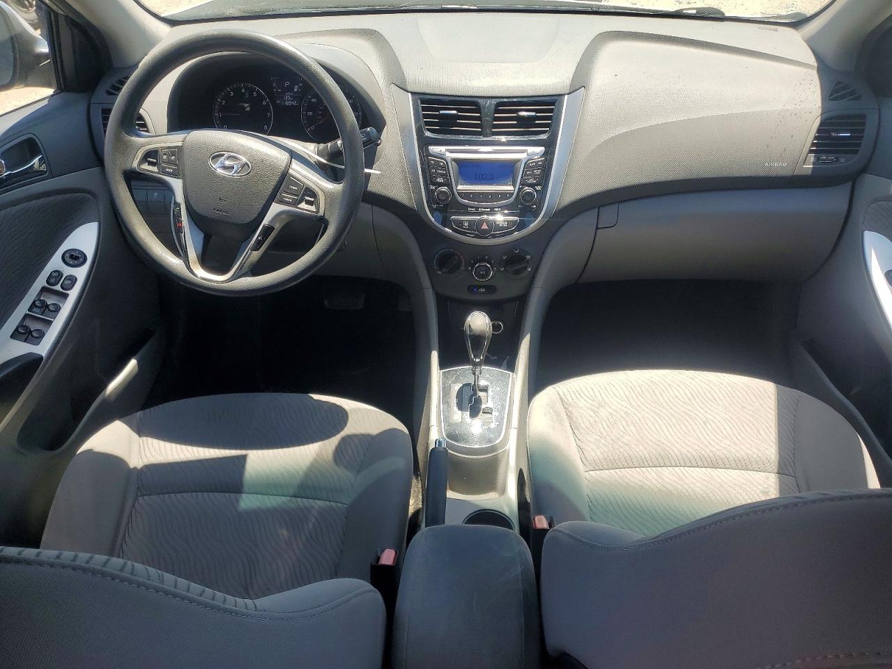 2013 Hyundai Accent Gls Silver vin: KMHCU4AE2DU443473