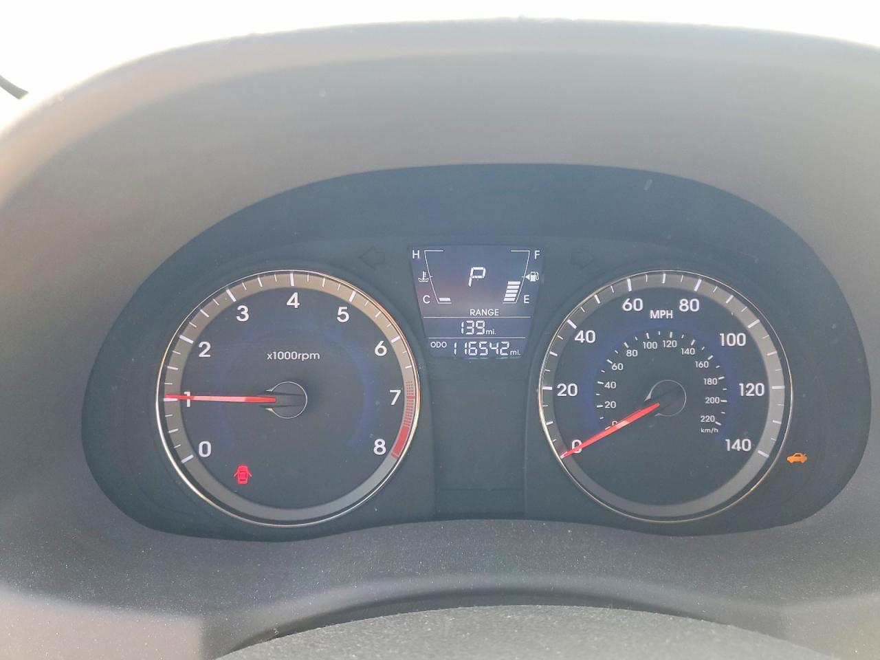 2013 Hyundai Accent Gls Silver vin: KMHCU4AE2DU443473