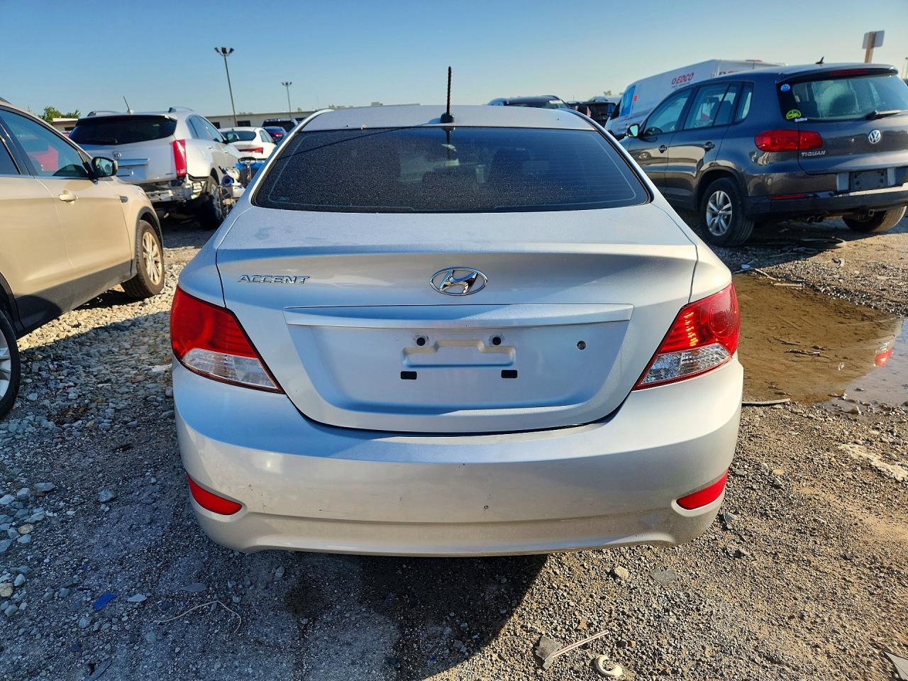 2014 Hyundai Accent Gls Silver vin: KMHCU4AE2EU752815