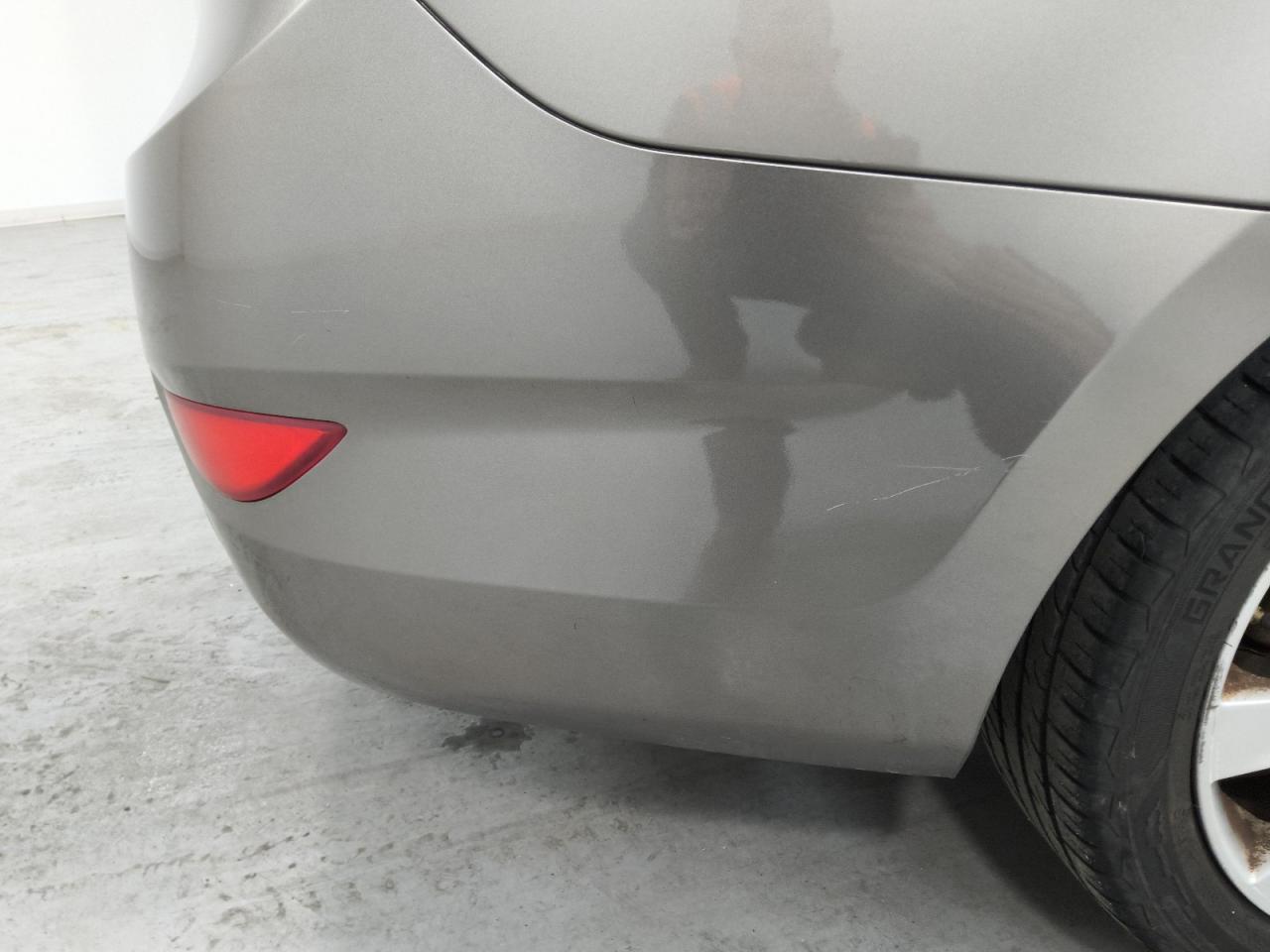 2012 Hyundai Accent Gls Tan vin: KMHCU4AE3CU084505 Damage: Rear Bumper, Heavy Scratch, > 12 Inches