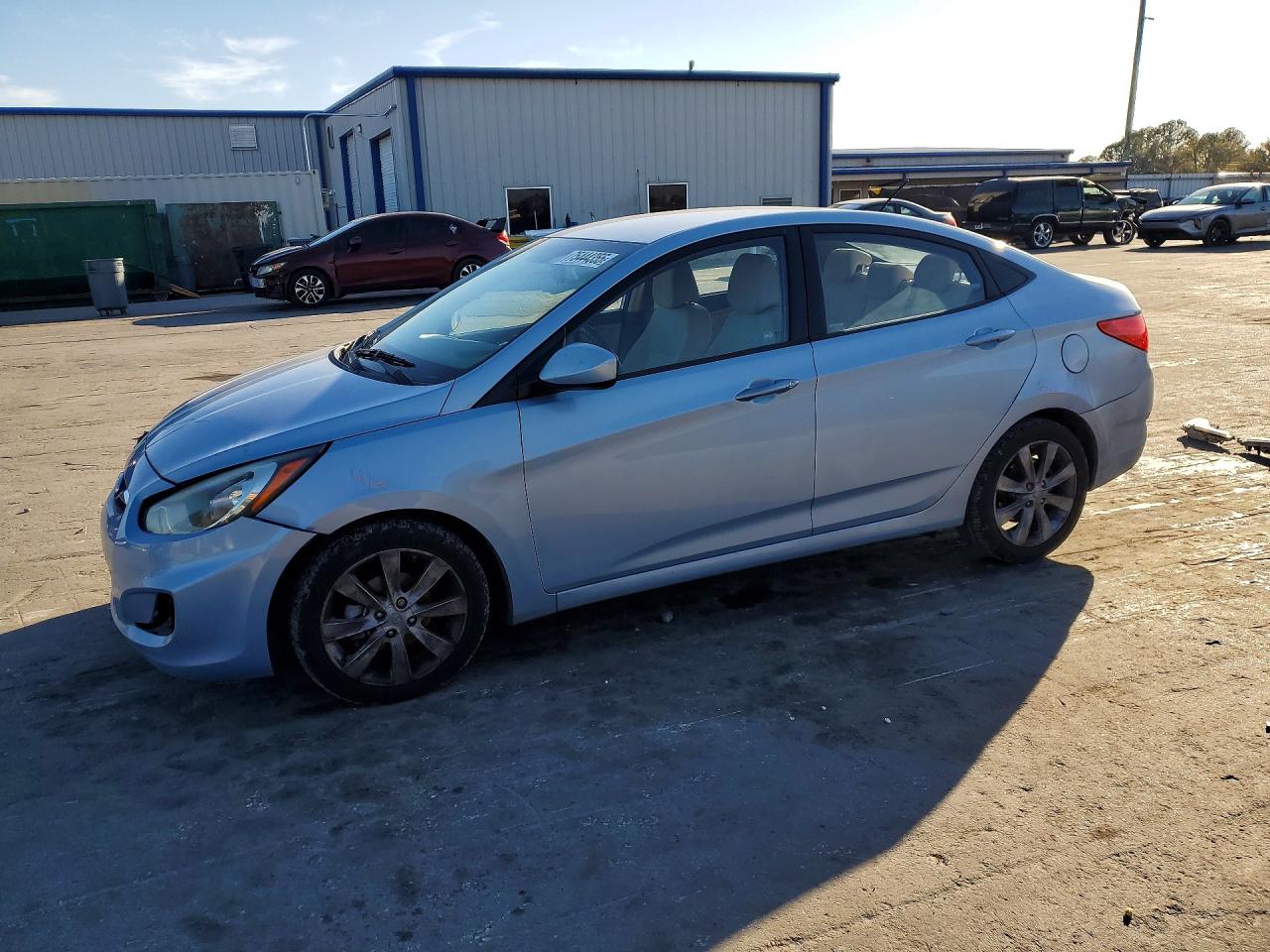 2013 Hyundai Accent Gls Blue vin: KMHCU4AE3DU277576