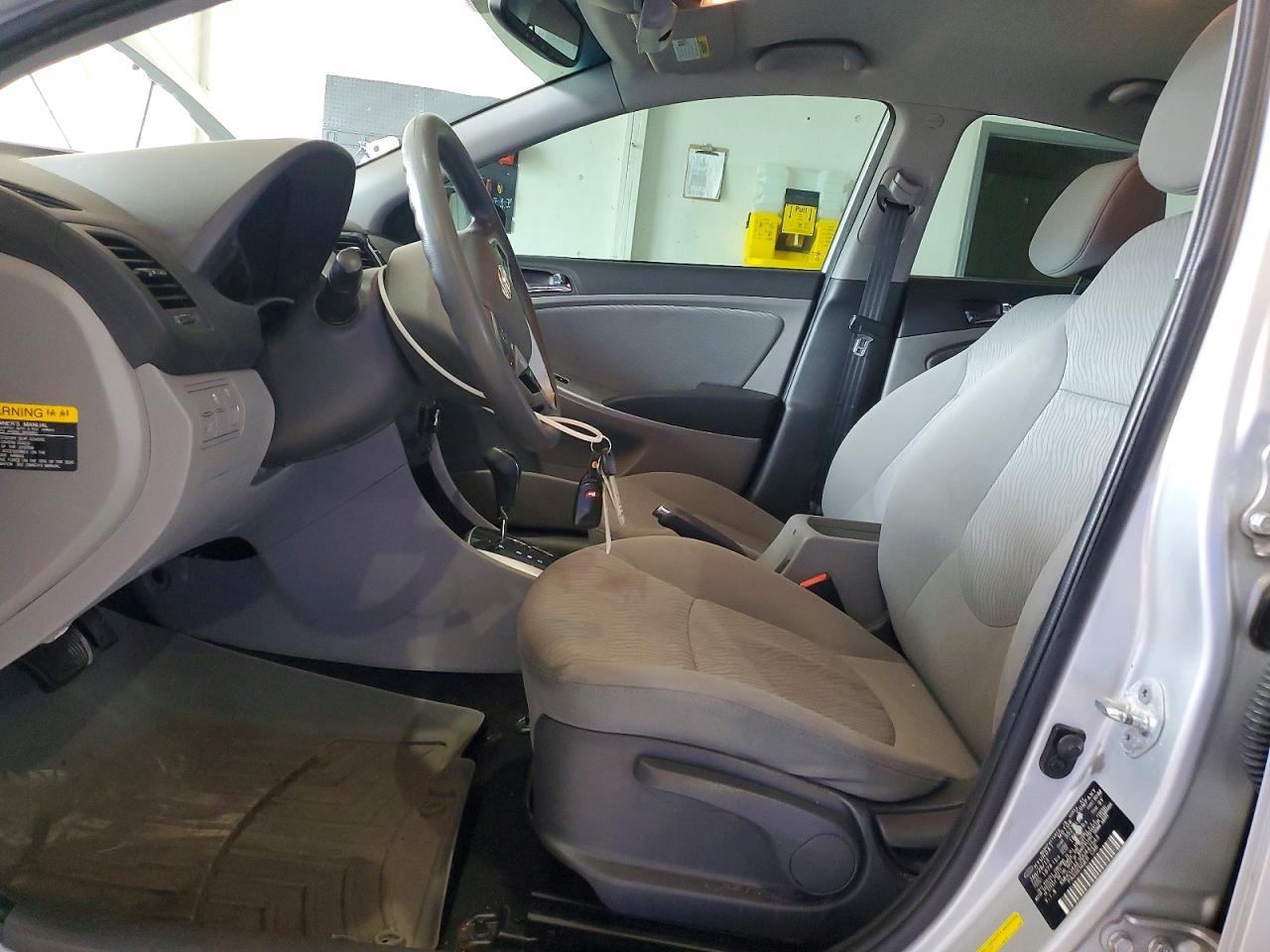 2013 Hyundai Accent Gls Silver vin: KMHCU4AE3DU442543
