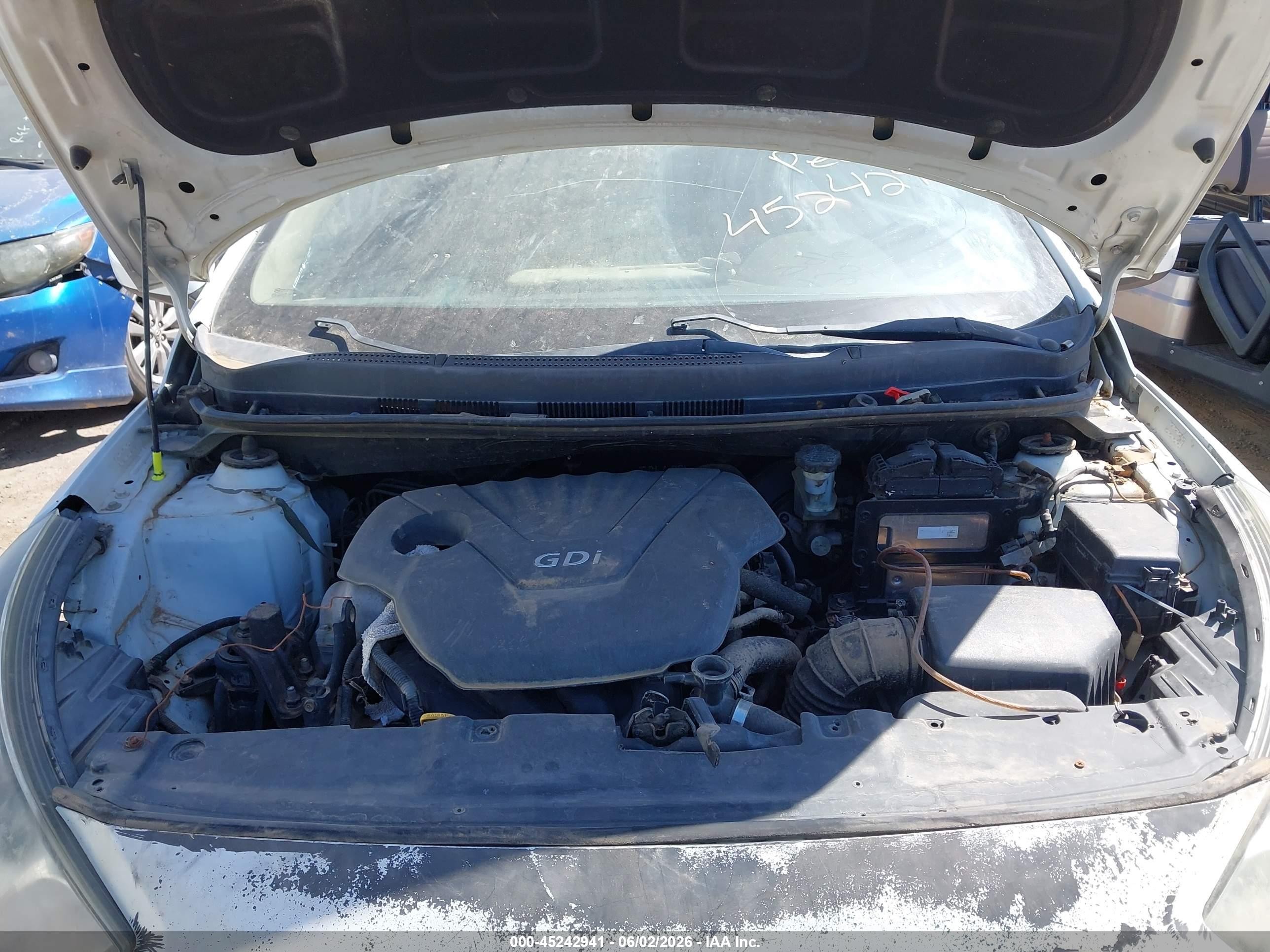 2013 Hyundai Accent Gls Белый vin: KMHCU4AE3DU461979