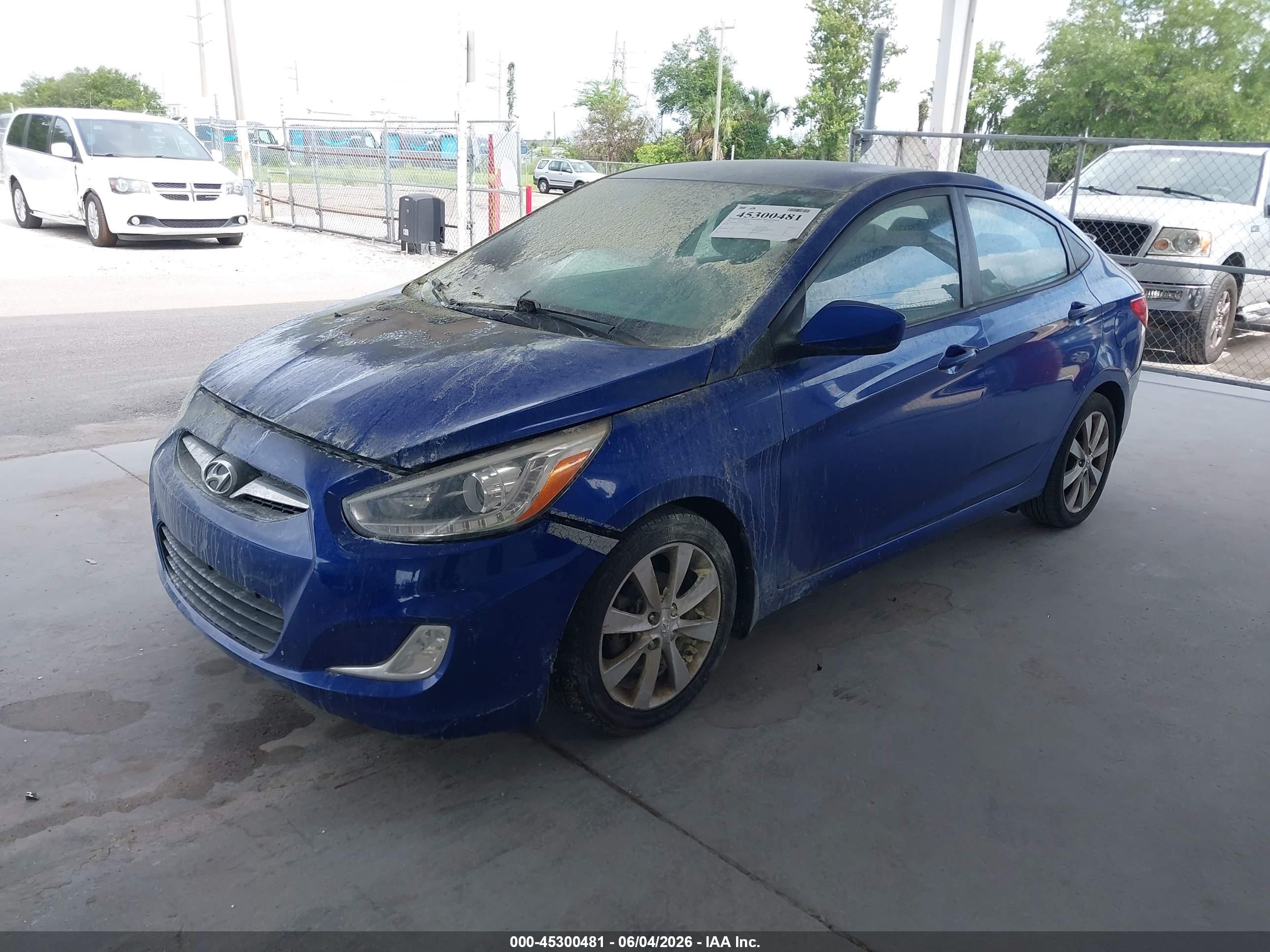 2014 Hyundai Accent Gls Blue vin: KMHCU4AE3EU608190