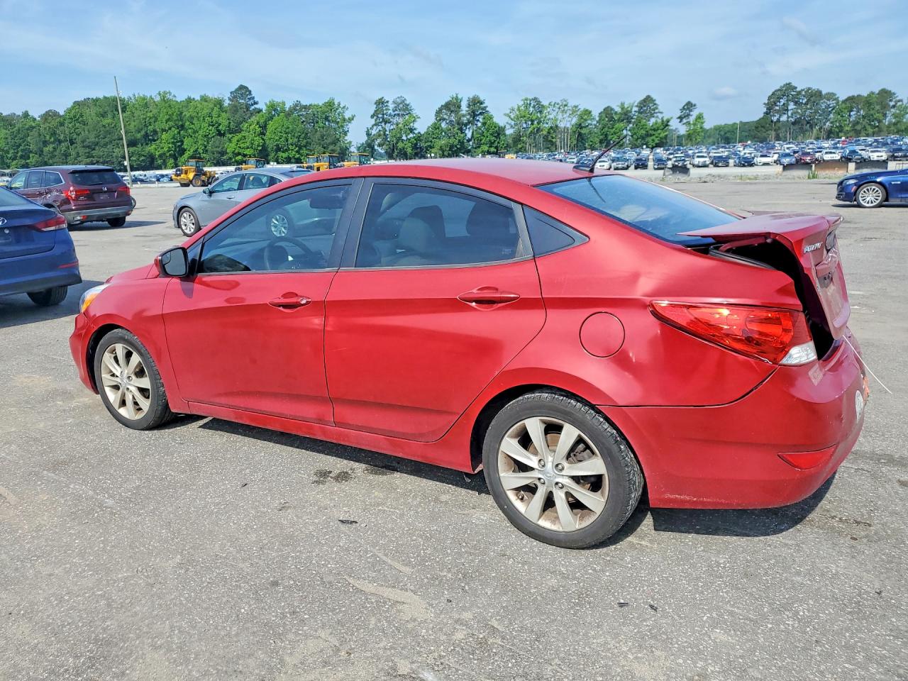 2014 Hyundai Accent Gls Red vin: KMHCU4AE3EU620324