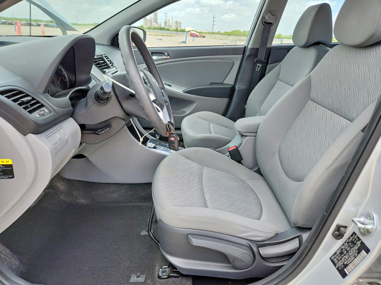 2014 Hyundai Accent Gls Silver vin: KMHCU4AE3EU676750