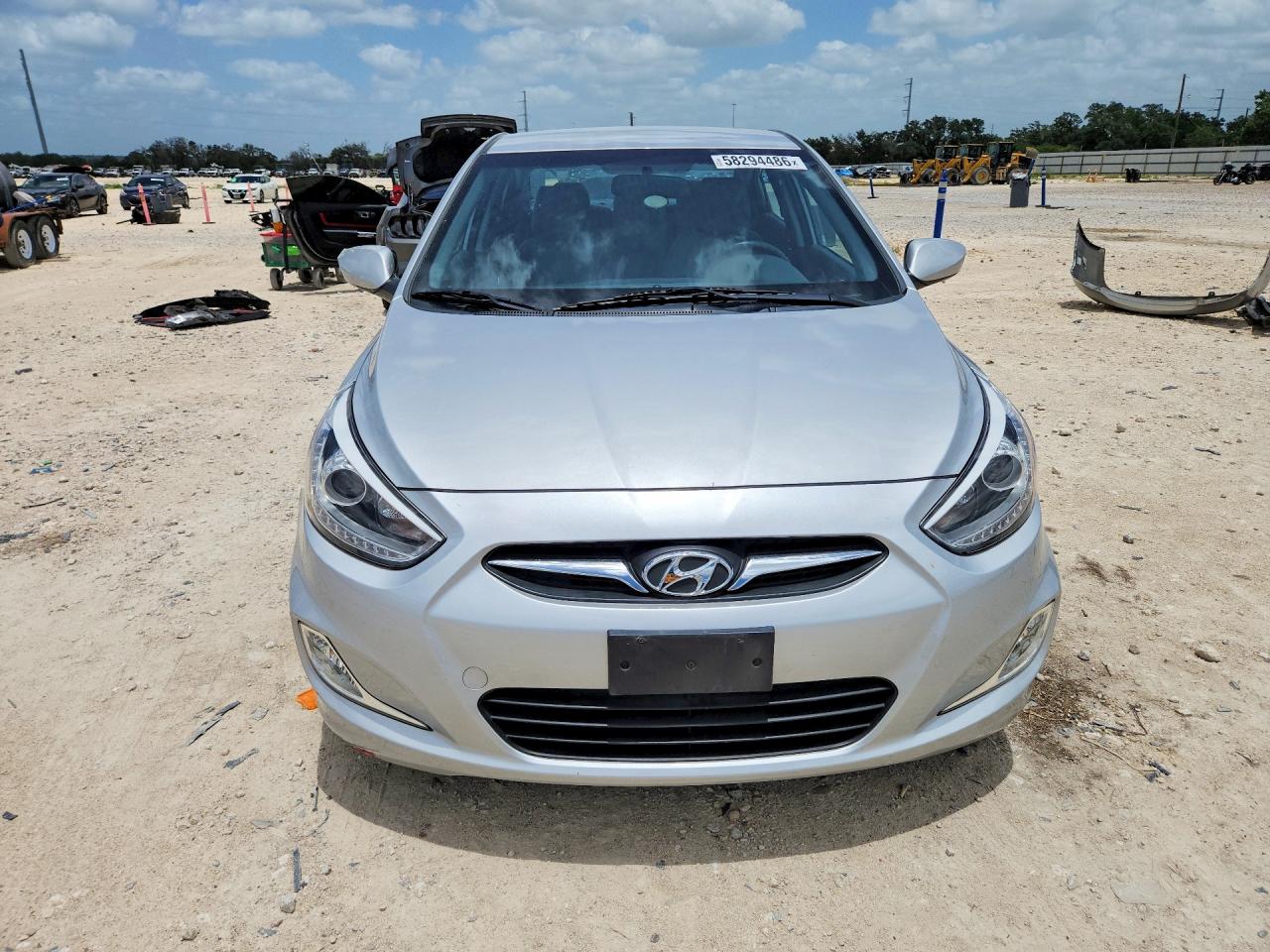 2014 Hyundai Accent Gls Silver vin: KMHCU4AE3EU676750
