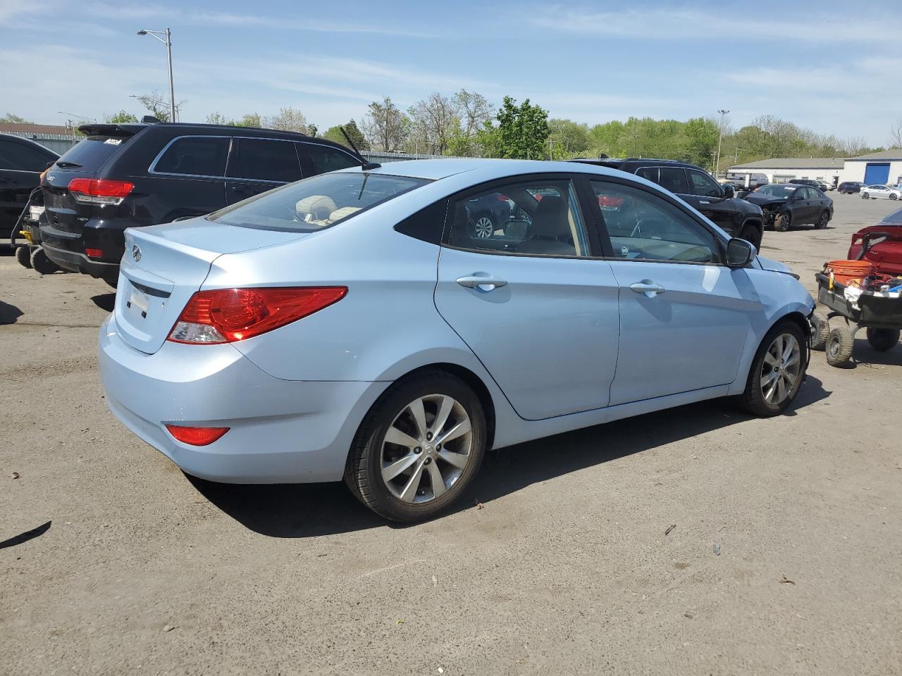 2014 Hyundai Accent Gls Blue vin: KMHCU4AE3EU699770