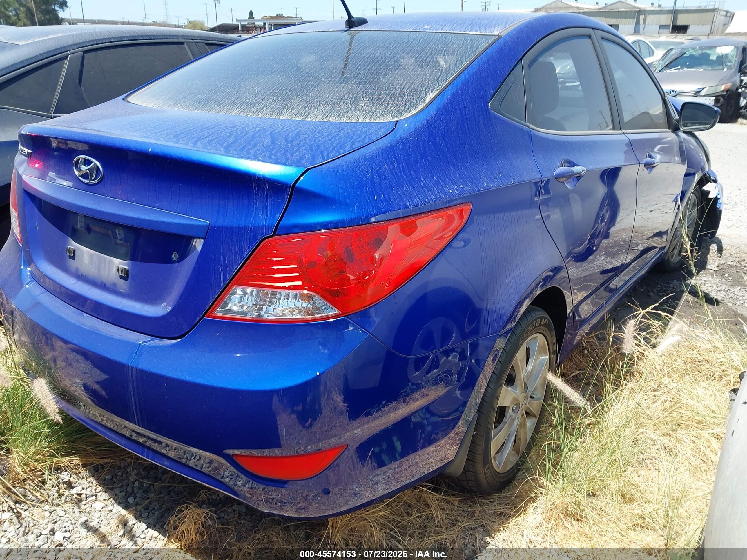 2012 Hyundai Accent Gls Blue vin: KMHCU4AE4CU139043
