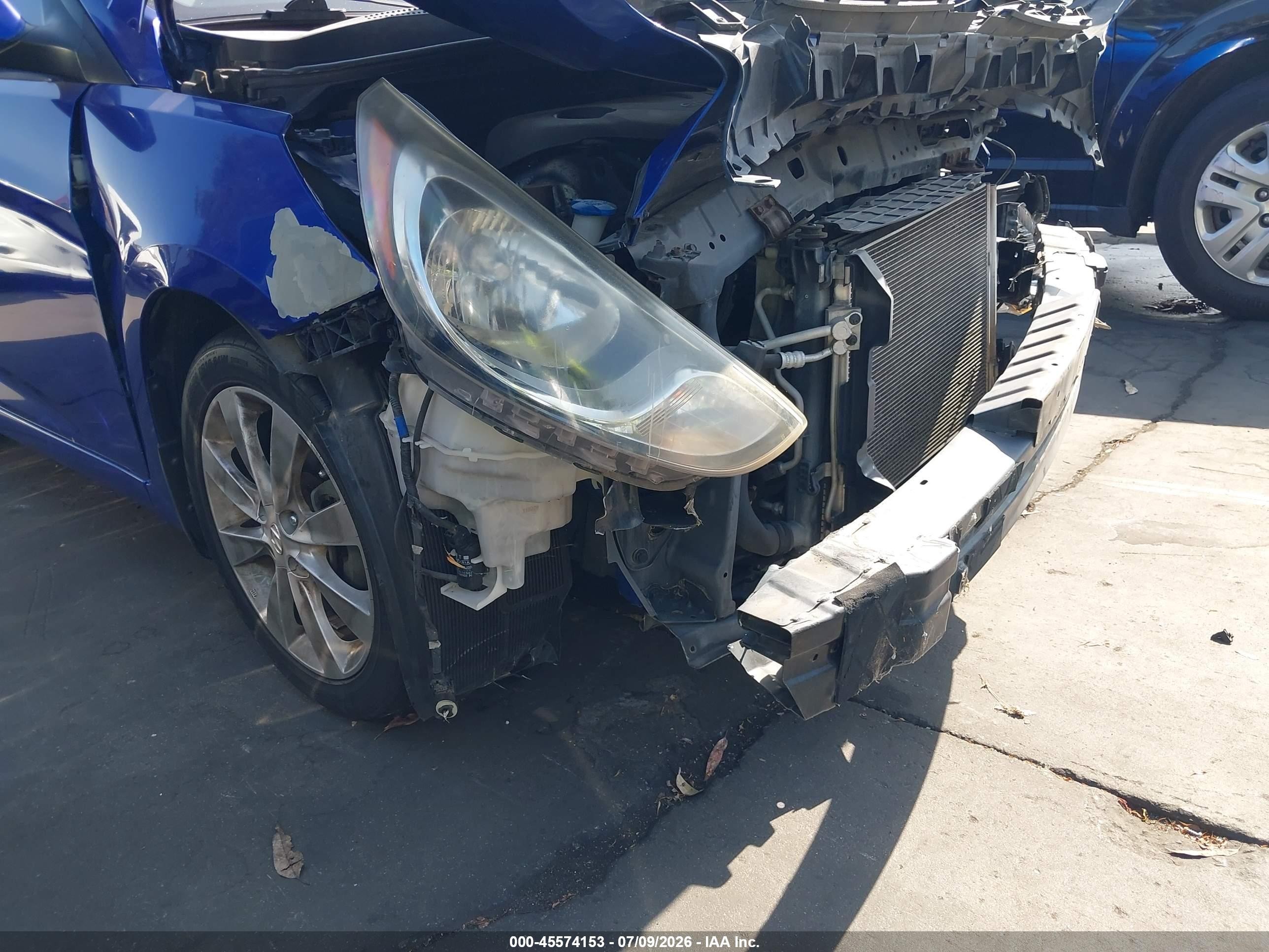 2012 Hyundai Accent Gls Blue vin: KMHCU4AE4CU139043