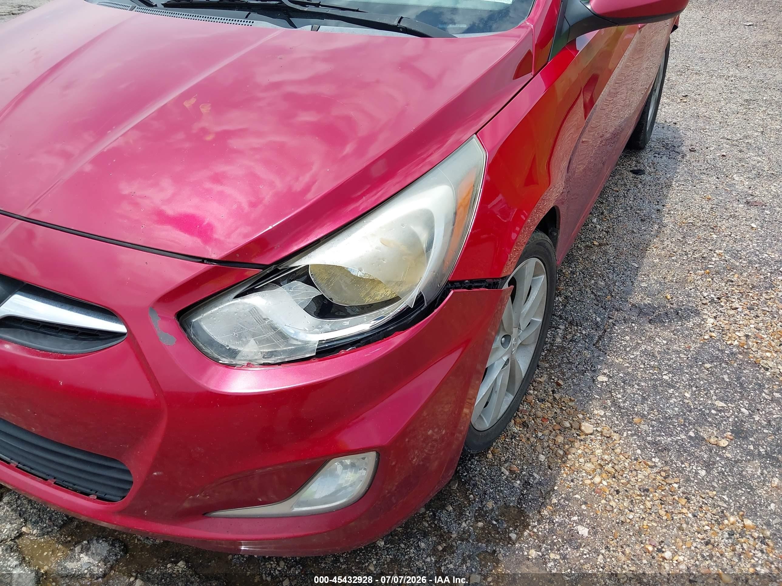 2012 Hyundai Accent Gls Red vin: KMHCU4AE4CU263670