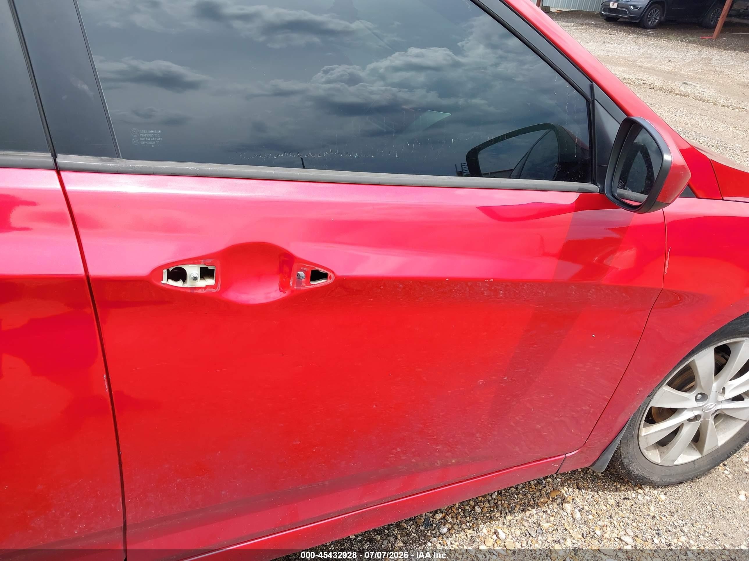 2012 Hyundai Accent Gls Red vin: KMHCU4AE4CU263670