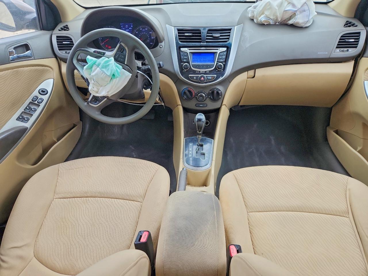 2013 Hyundai Accent Gls Tan vin: KMHCU4AE4DU277652