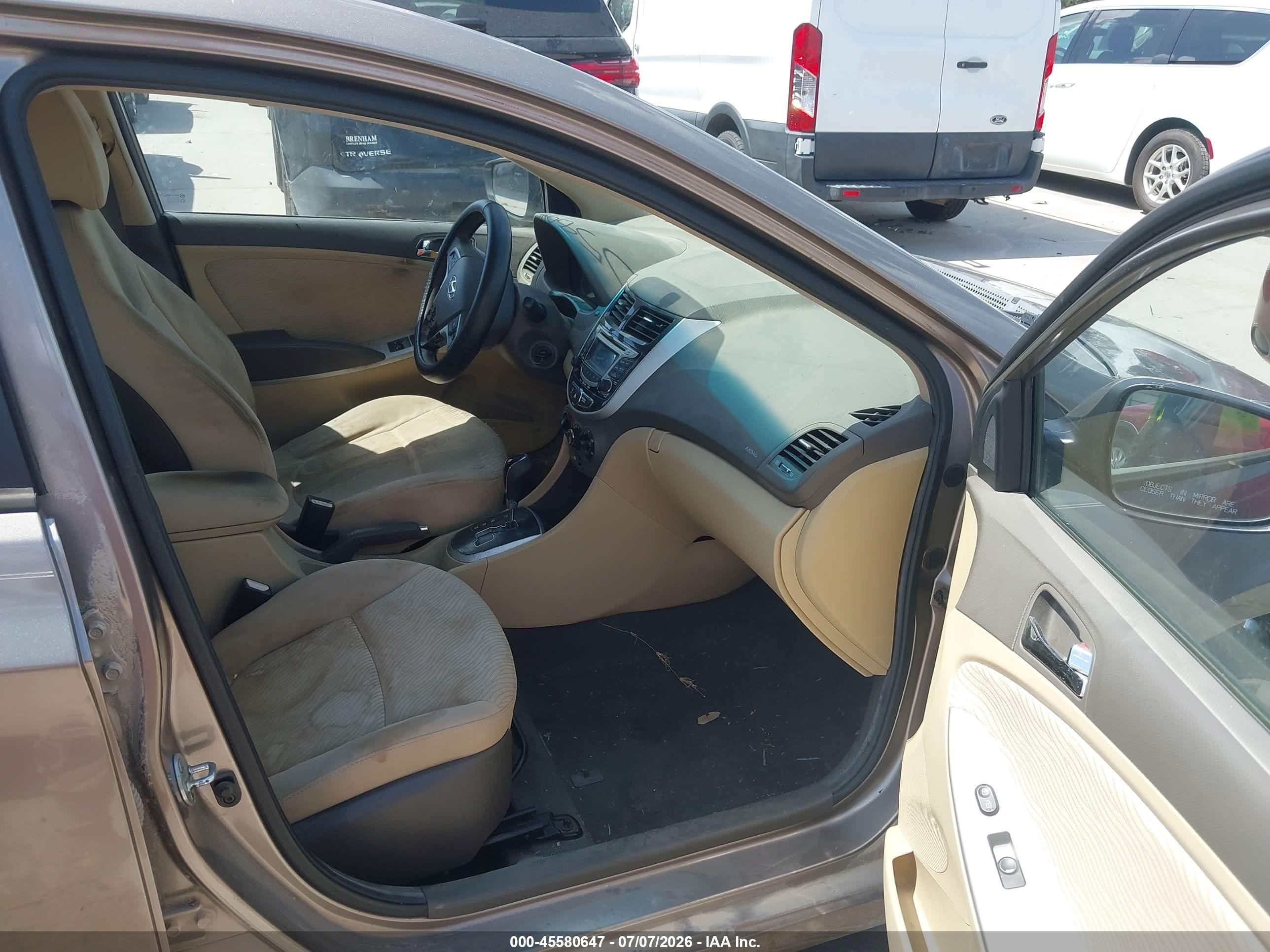 2013 Hyundai Accent Gls Dark Brown vin: KMHCU4AE4DU313310