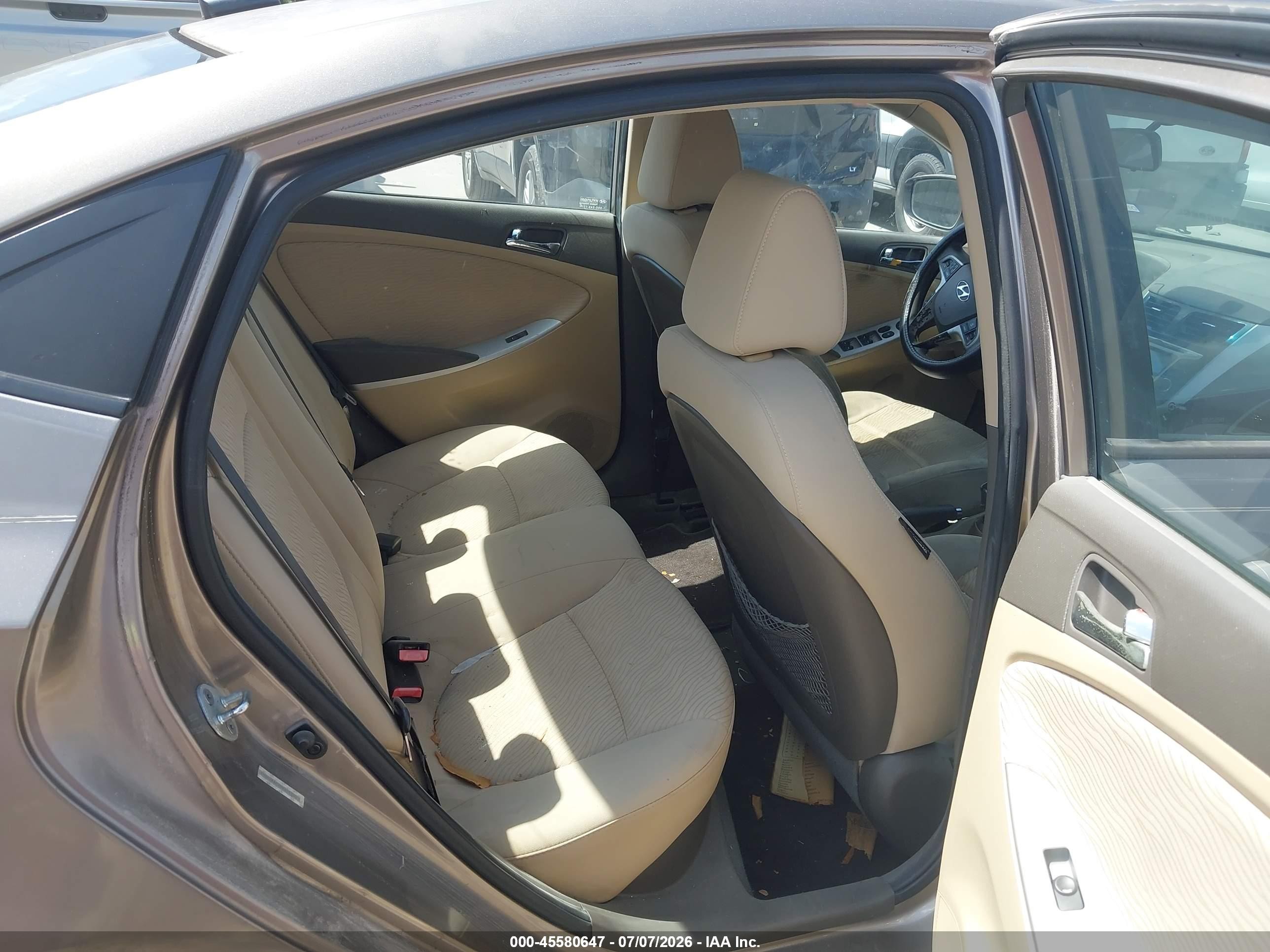 2013 Hyundai Accent Gls Dark Brown vin: KMHCU4AE4DU313310