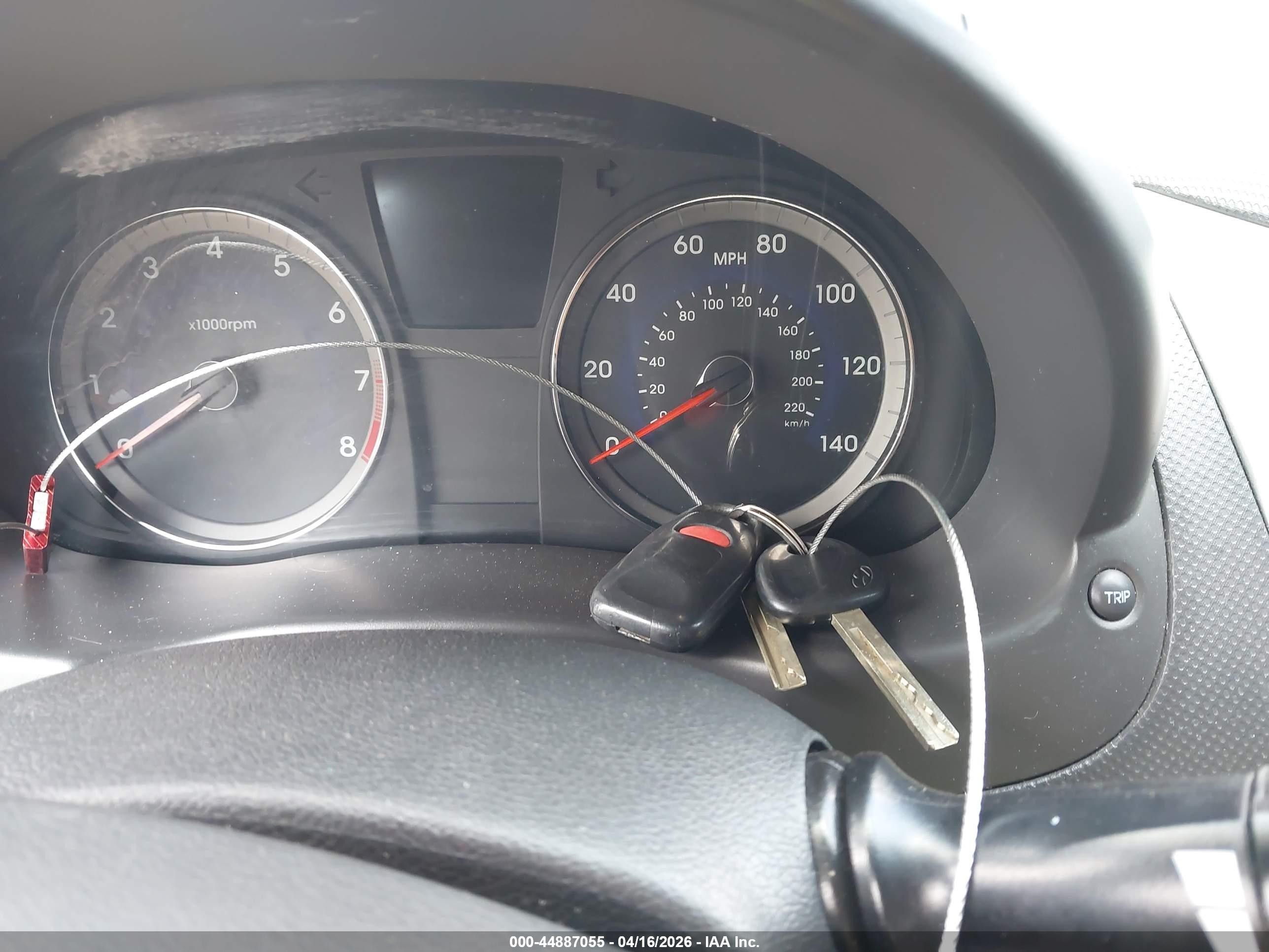 2014 Hyundai Accent Gls Красный vin: KMHCU4AE4EU624608