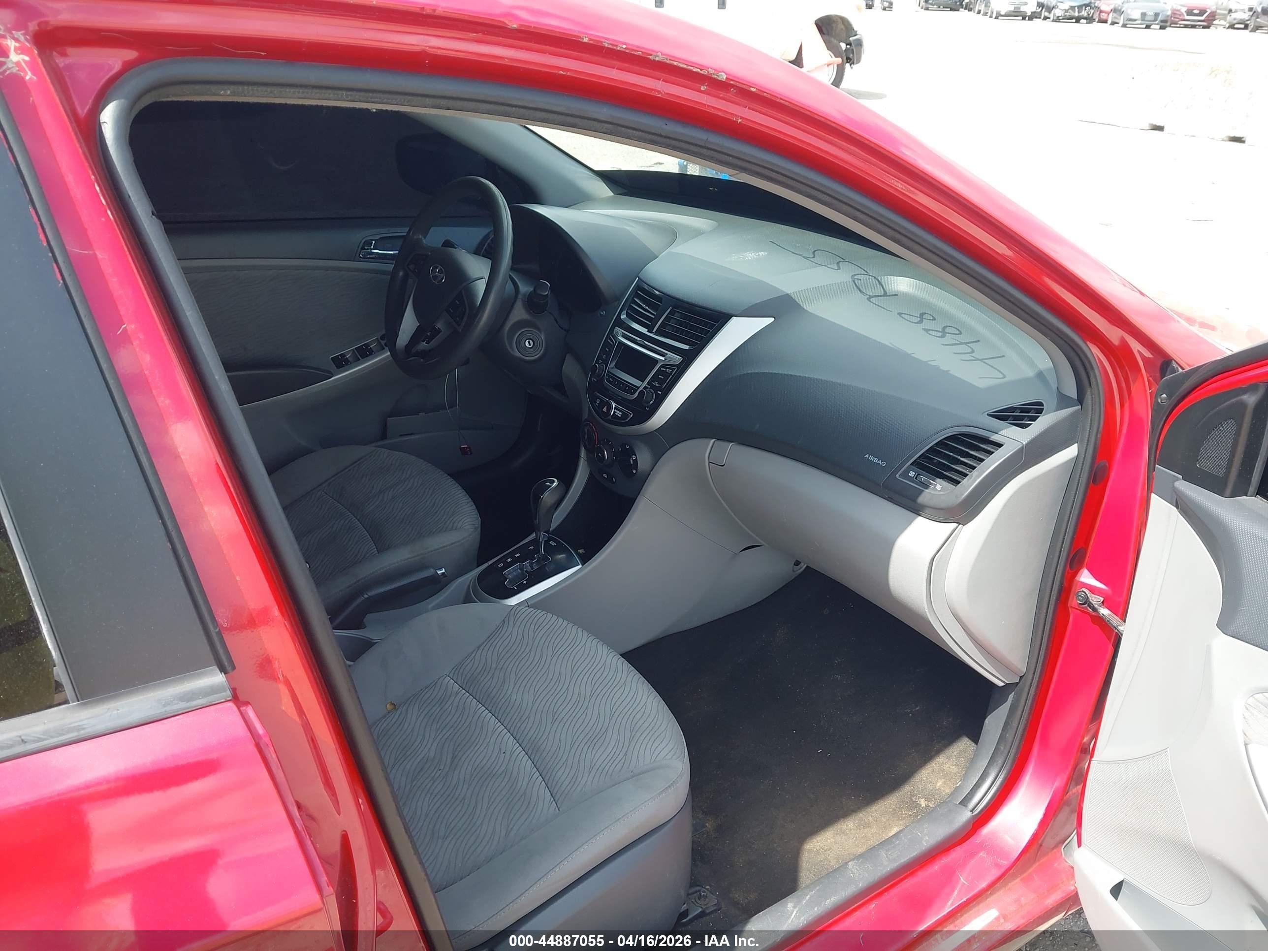 2014 Hyundai Accent Gls Красный vin: KMHCU4AE4EU624608
