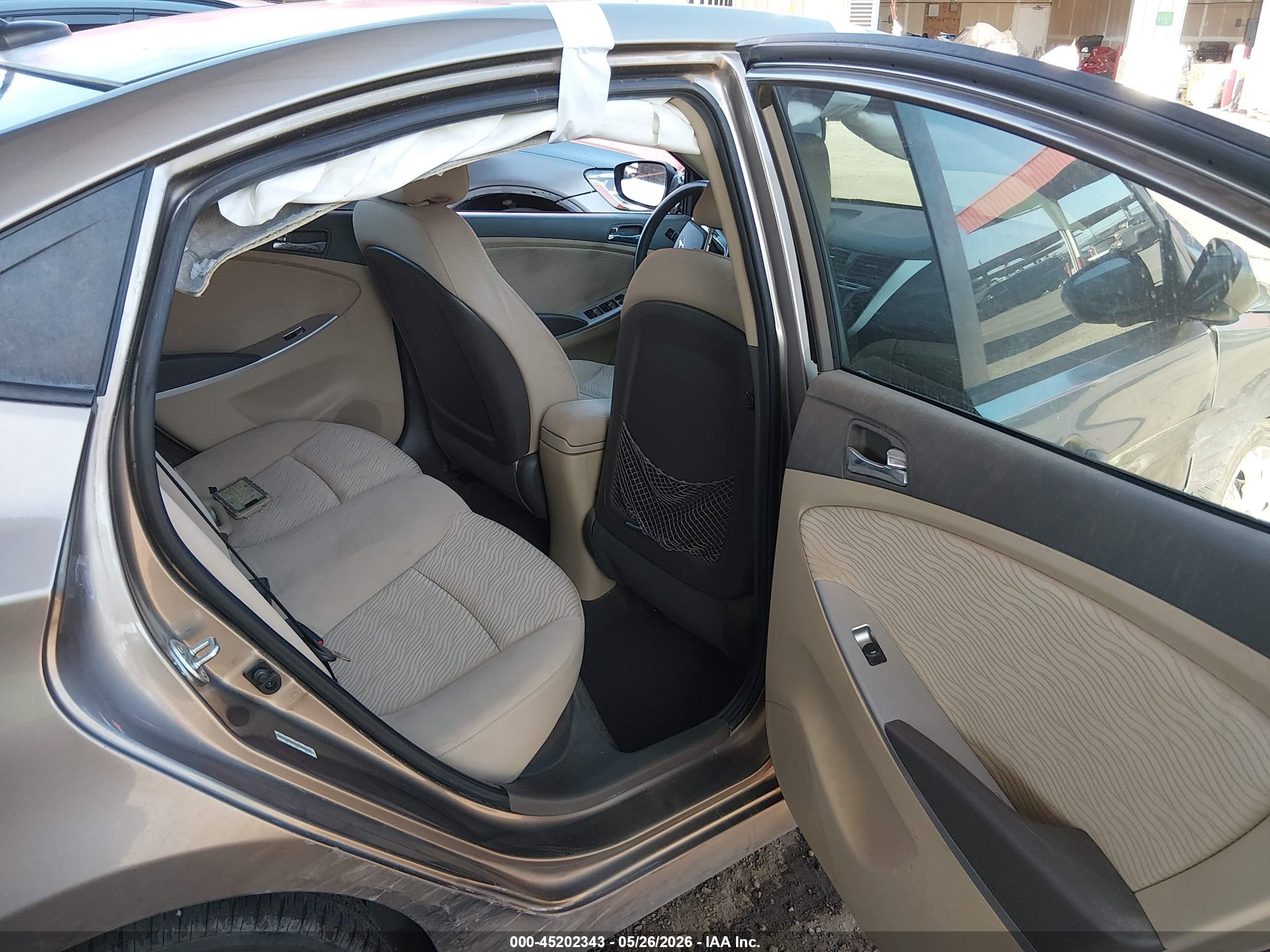 2014 Hyundai Accent Gls Gray vin: KMHCU4AE4EU765601