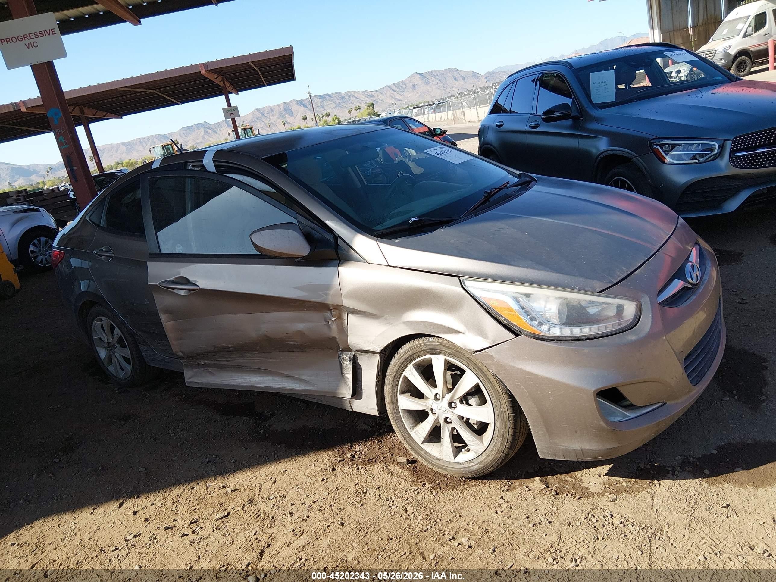 2014 Hyundai Accent Gls Gray vin: KMHCU4AE4EU765601