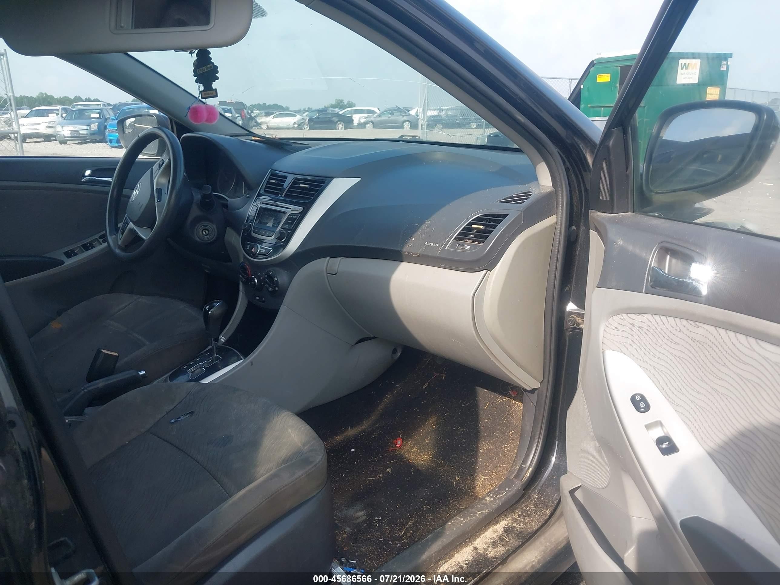 2014 Hyundai Accent Gls Black vin: KMHCU4AE4EU769082
