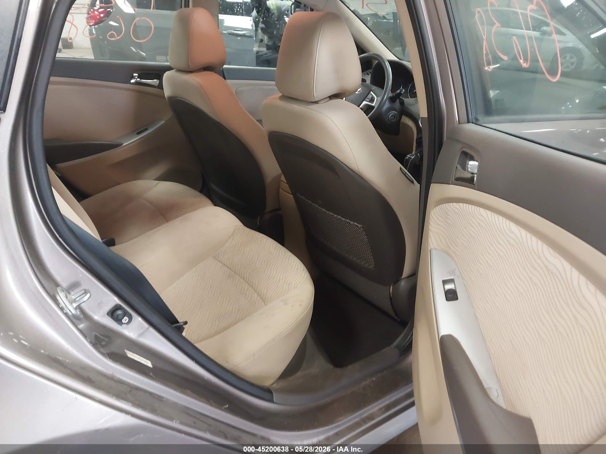 2012 Hyundai Accent Gls Brown vin: KMHCU4AE5CU211934