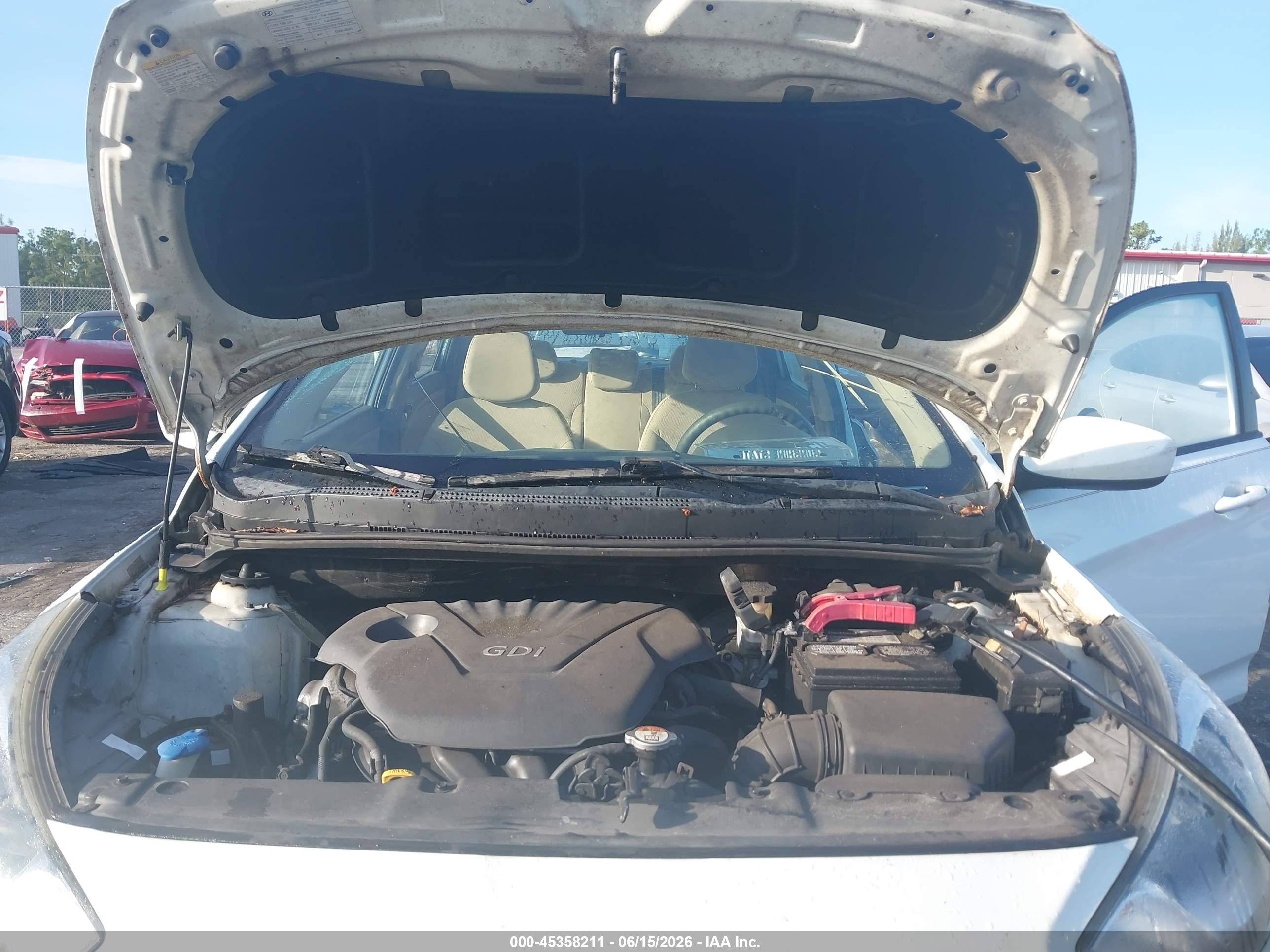 2012 Hyundai Accent Gls Белый vin: KMHCU4AE5CU262396