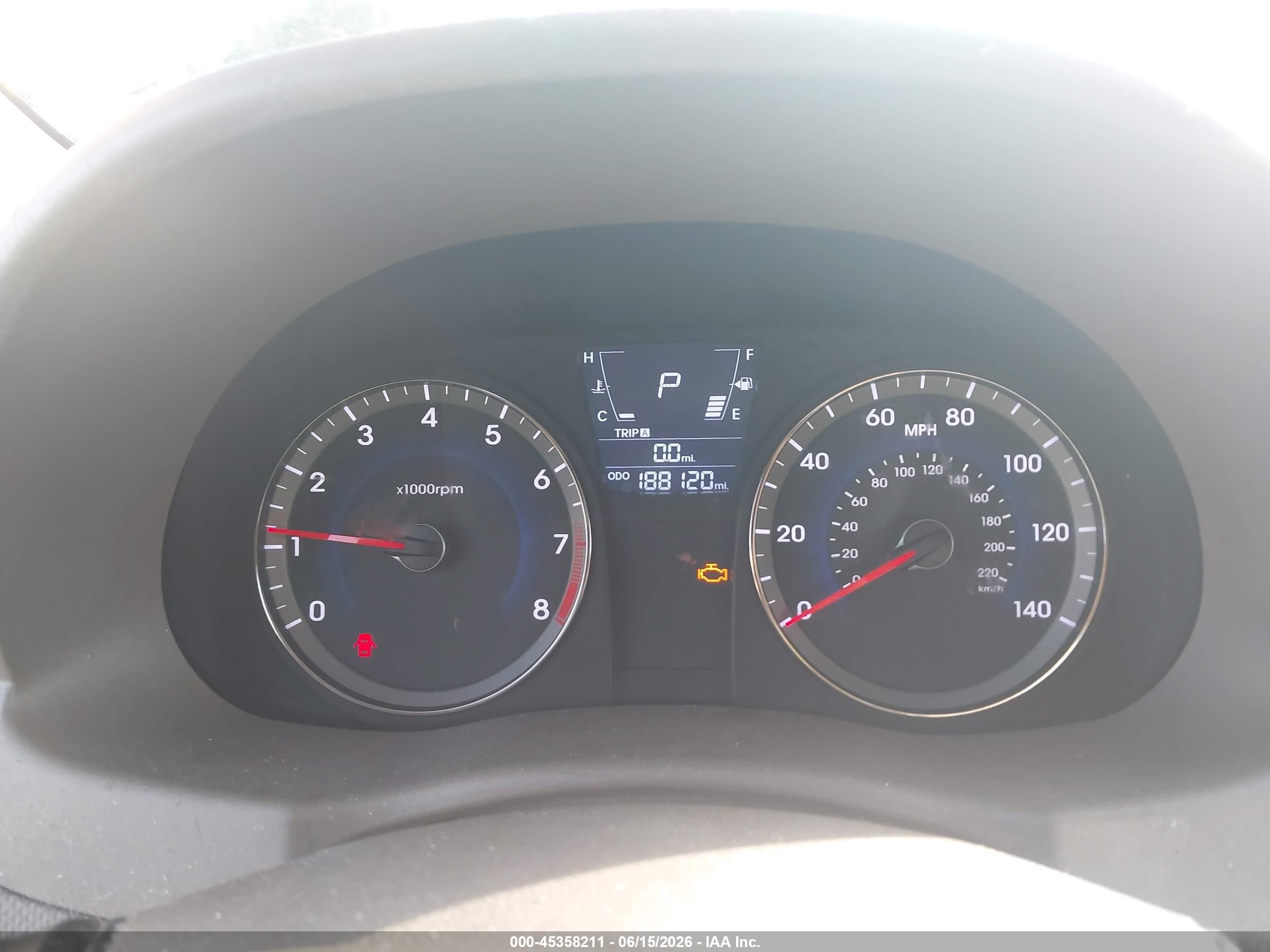 2012 Hyundai Accent Gls Белый vin: KMHCU4AE5CU262396