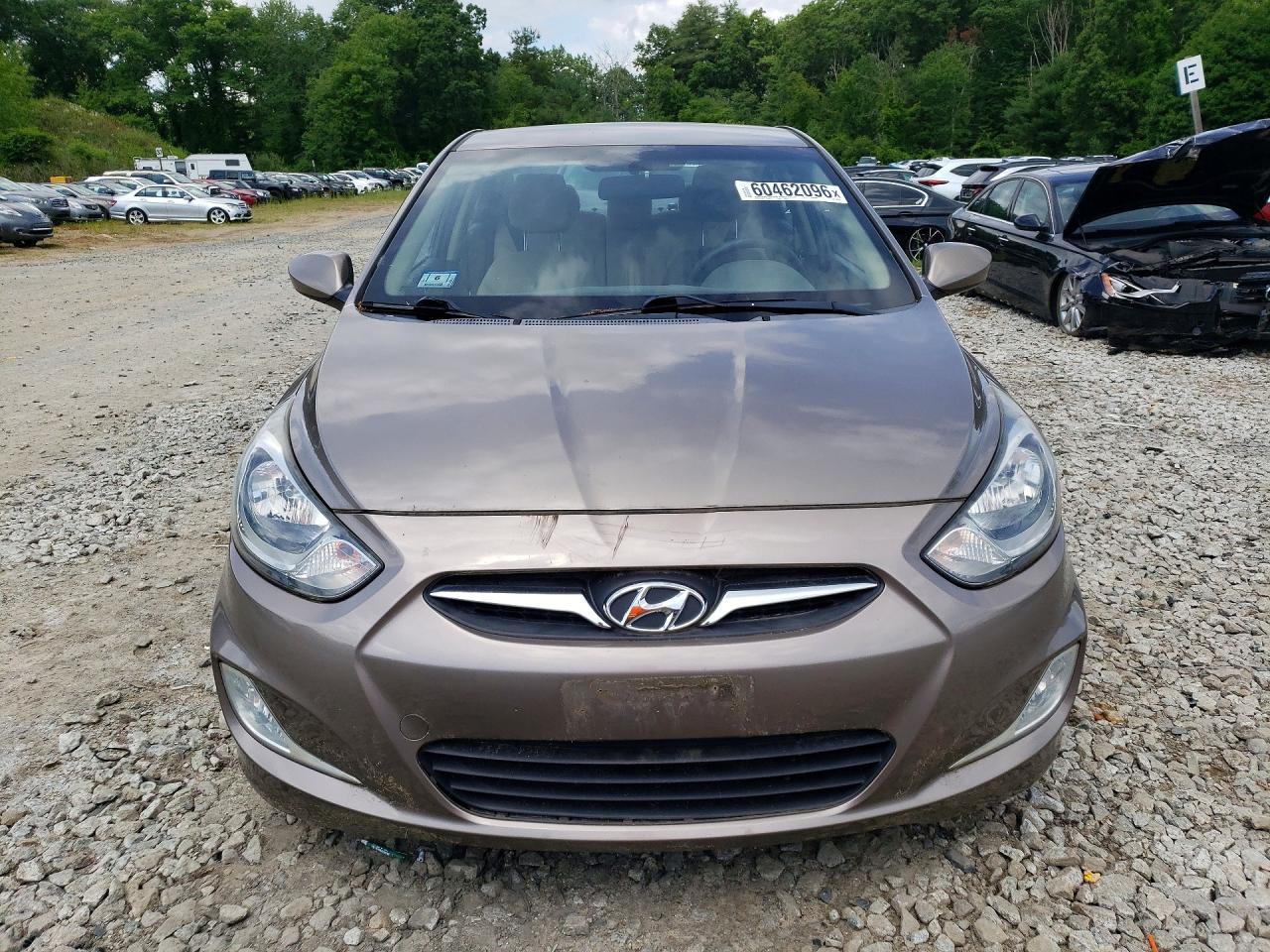 2013 Hyundai Accent Gls Tan vin: KMHCU4AE5DU463569