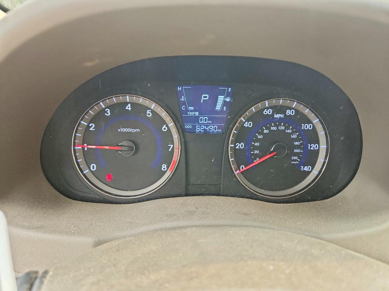2013 Hyundai Accent Gls Tan vin: KMHCU4AE5DU463569