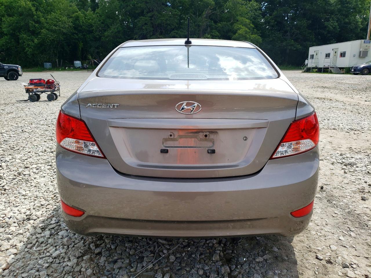 2013 Hyundai Accent Gls Tan vin: KMHCU4AE5DU463569