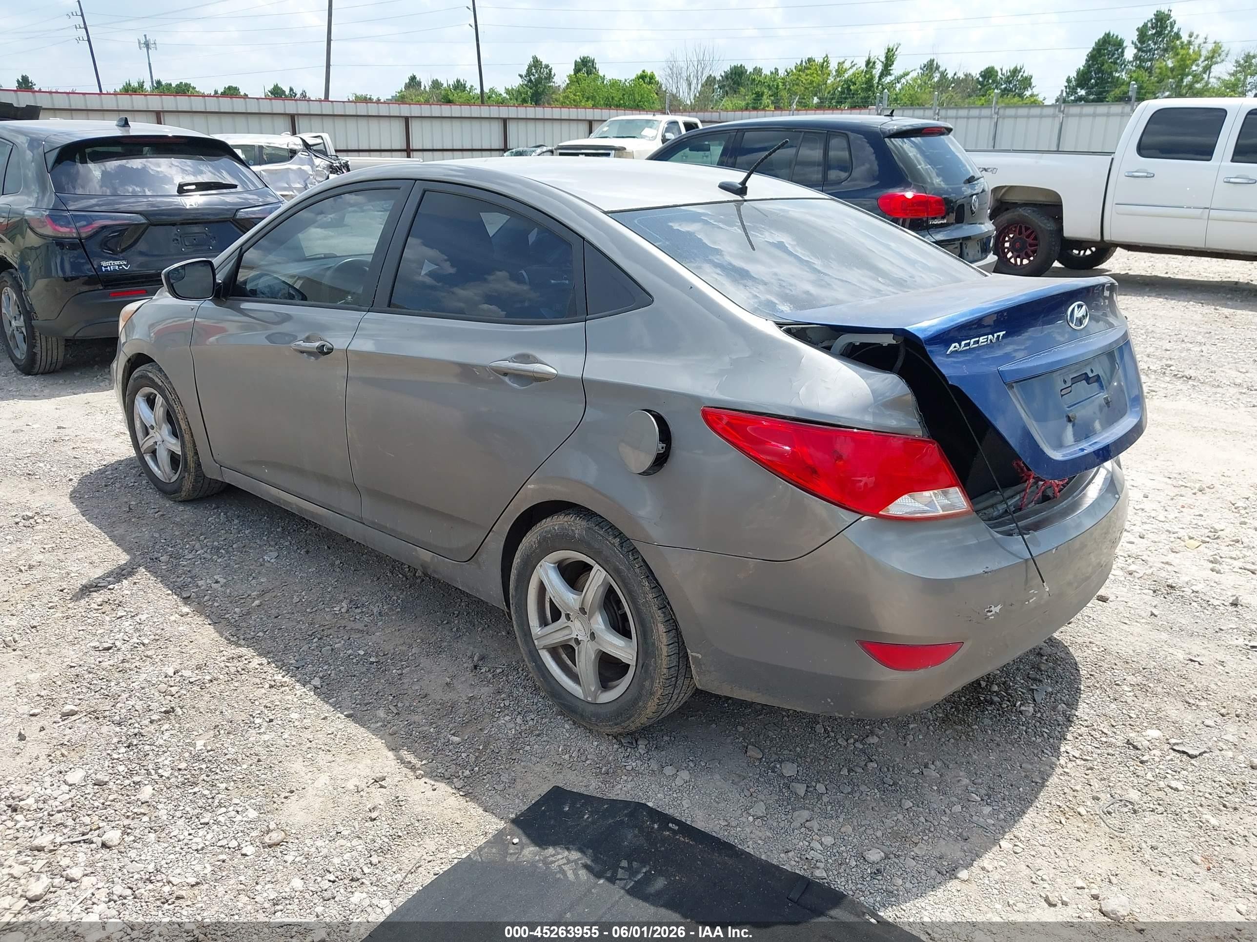 2014 Hyundai Accent Gls Gray vin: KMHCU4AE5EU750007