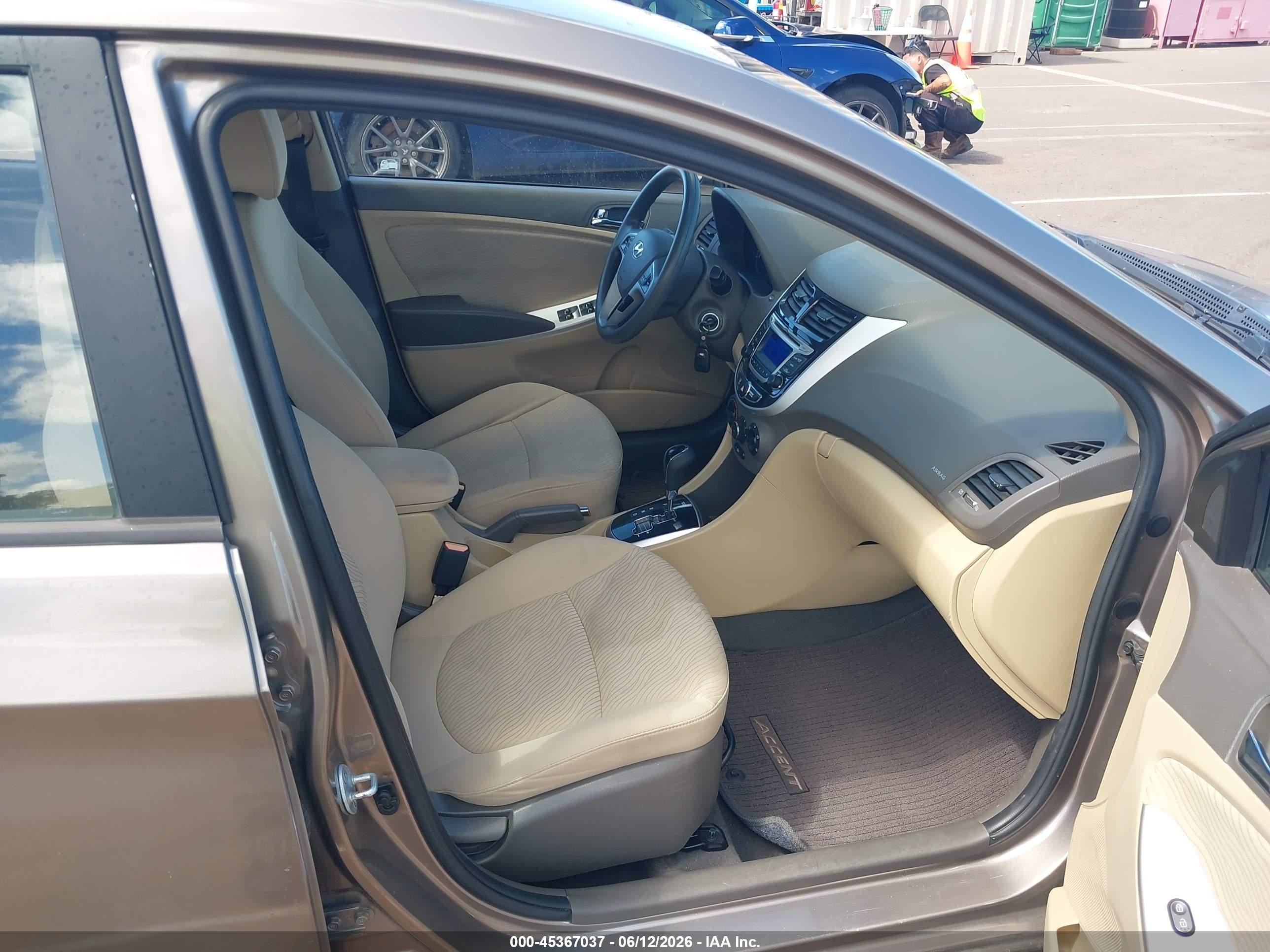 2014 Hyundai Accent Gls Gray vin: KMHCU4AE5EU753425
