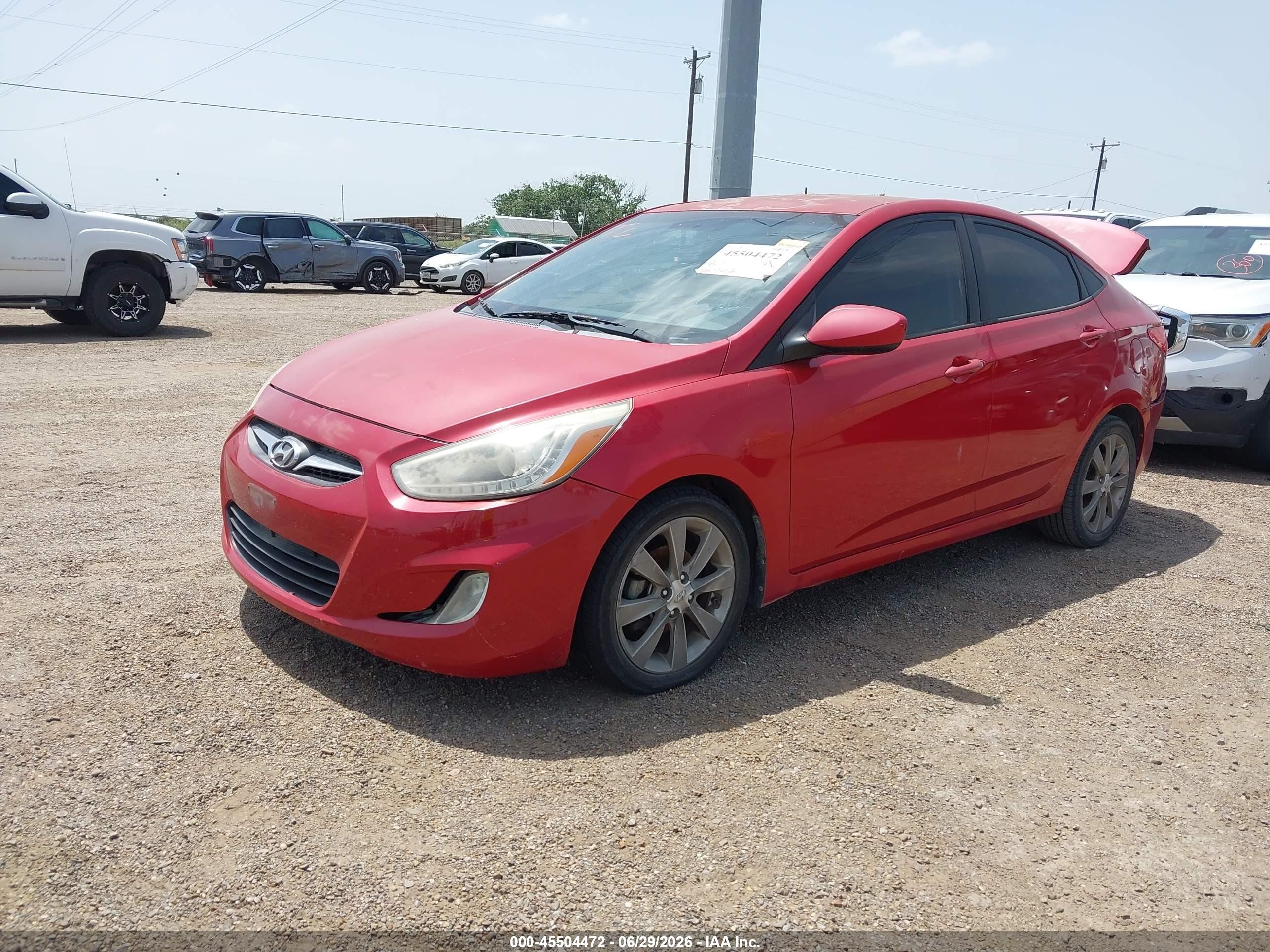 2014 Hyundai Accent Gls Red vin: KMHCU4AE5EU761668
